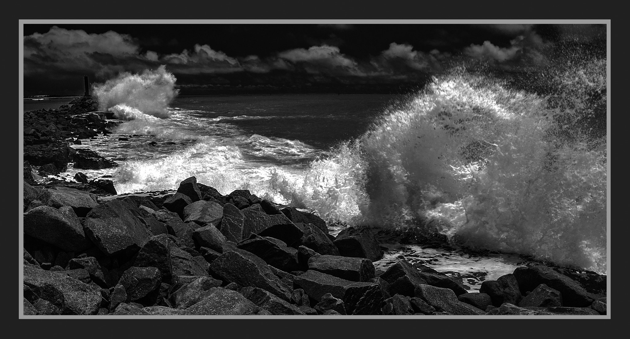 Tokina AT-X Pro 12-24mm F4 (IF) DX sample photo. Rocky beach photography