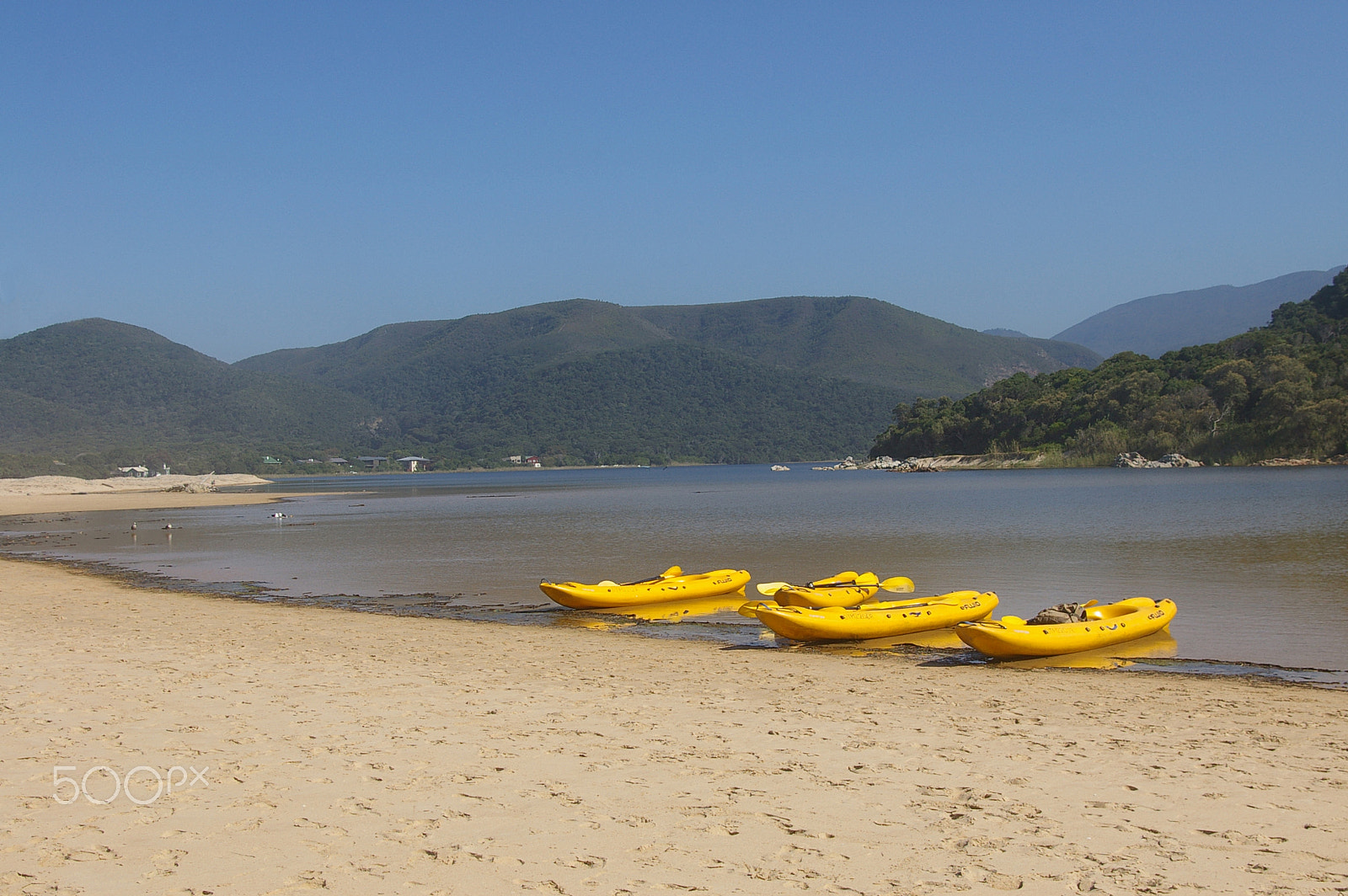 Pentax smc DA 18-55mm F3.5-5.6 AL sample photo. Kayaks at the lagoon photography