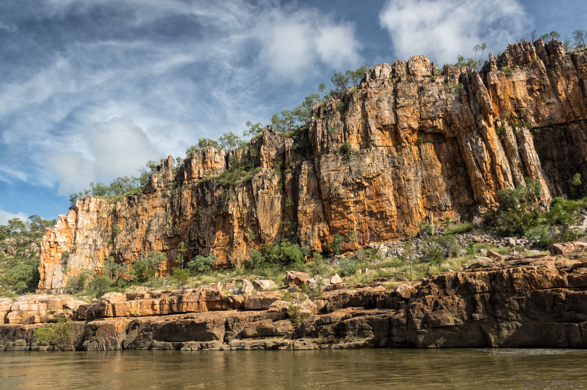Sigma 17-50mm F2.8 EX DC HSM sample photo. Cliffs in katherine gorge photography