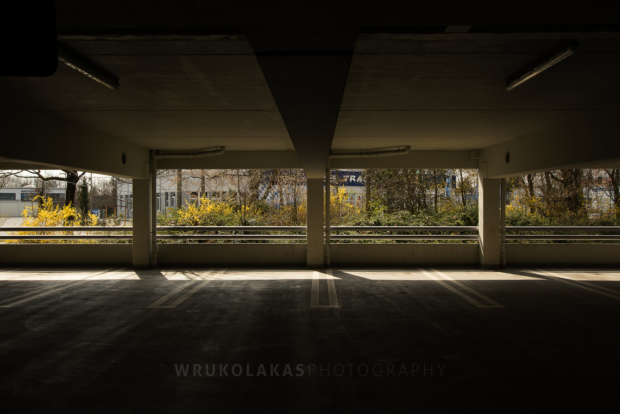 Nikon D7200 + Sigma 10-20mm F3.5 EX DC HSM sample photo. Parking deck photography