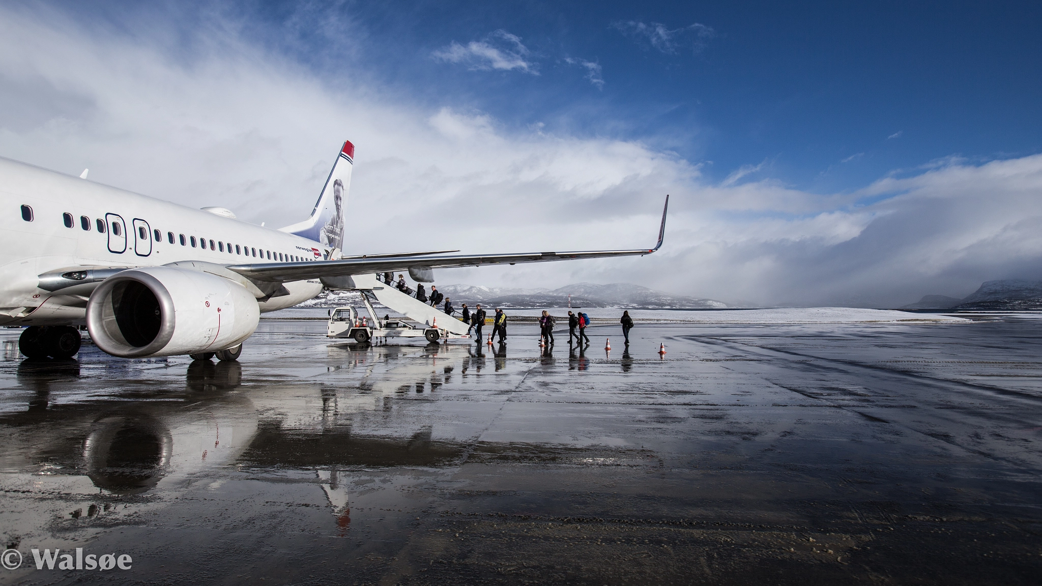 Canon EF 16-35mm F2.8L USM sample photo. Boarding photography