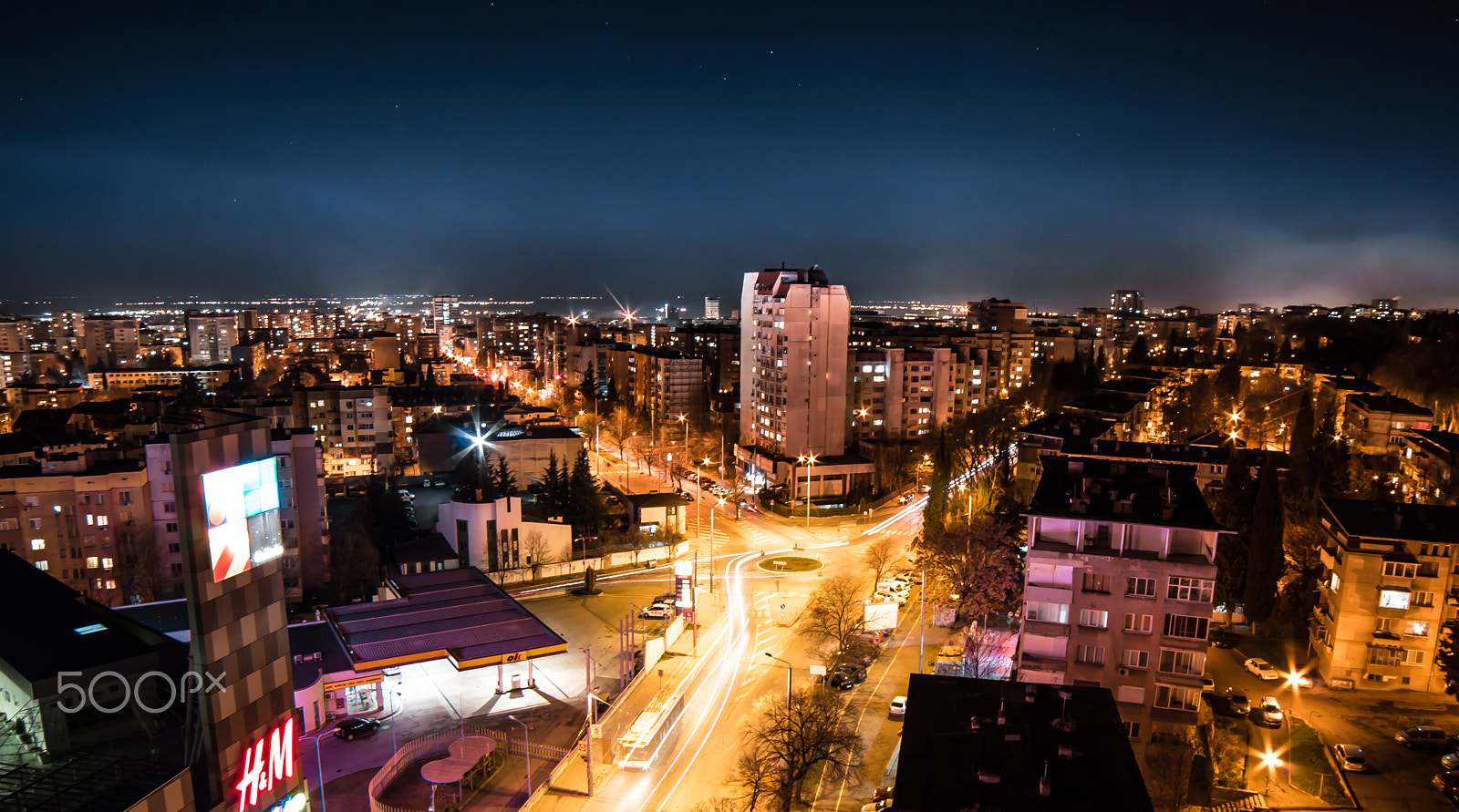 Samyang 14mm F2.8 ED AS IF UMC sample photo. Night in stara zagora photography