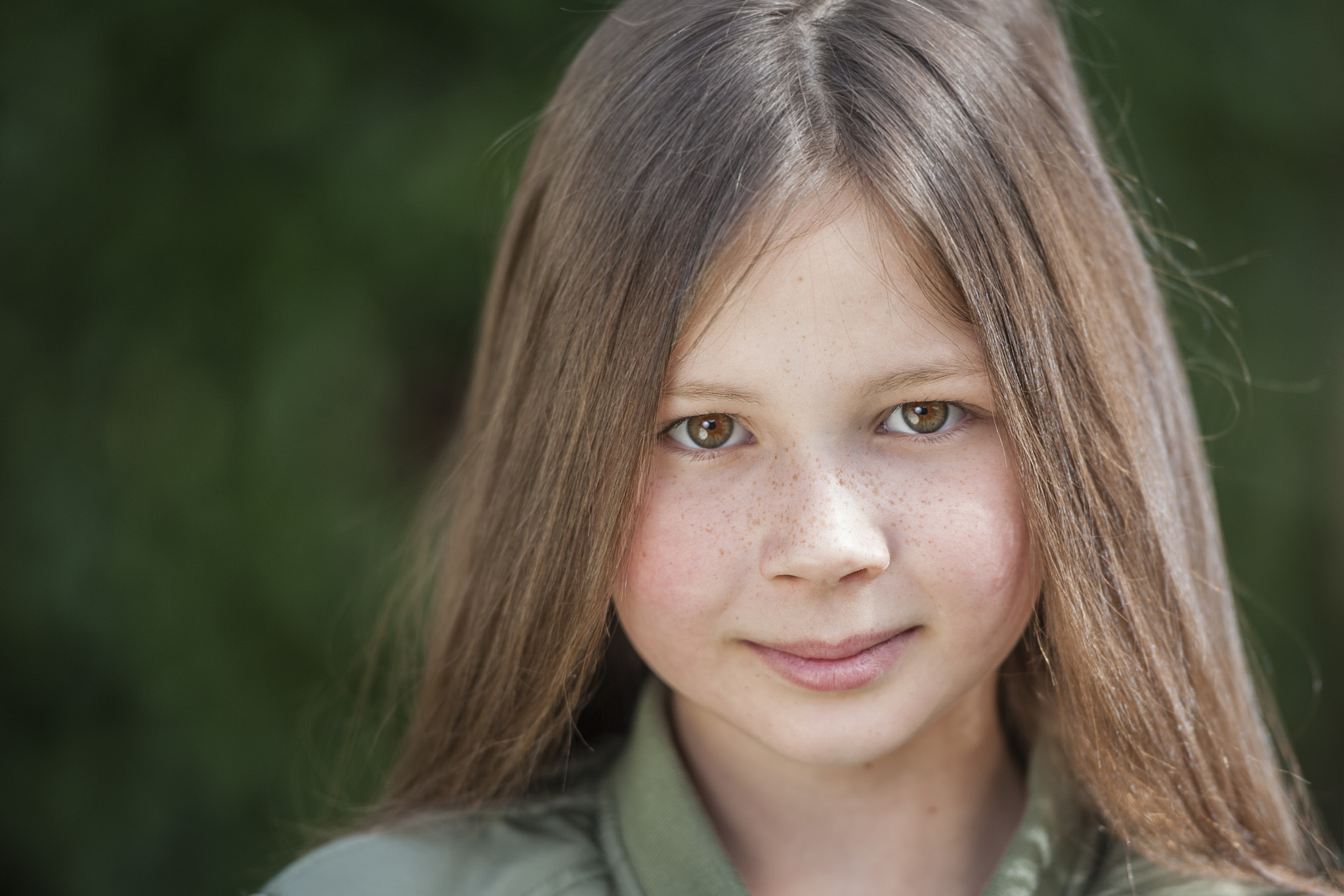 Nikon D700 sample photo. Little girl with freckles photography