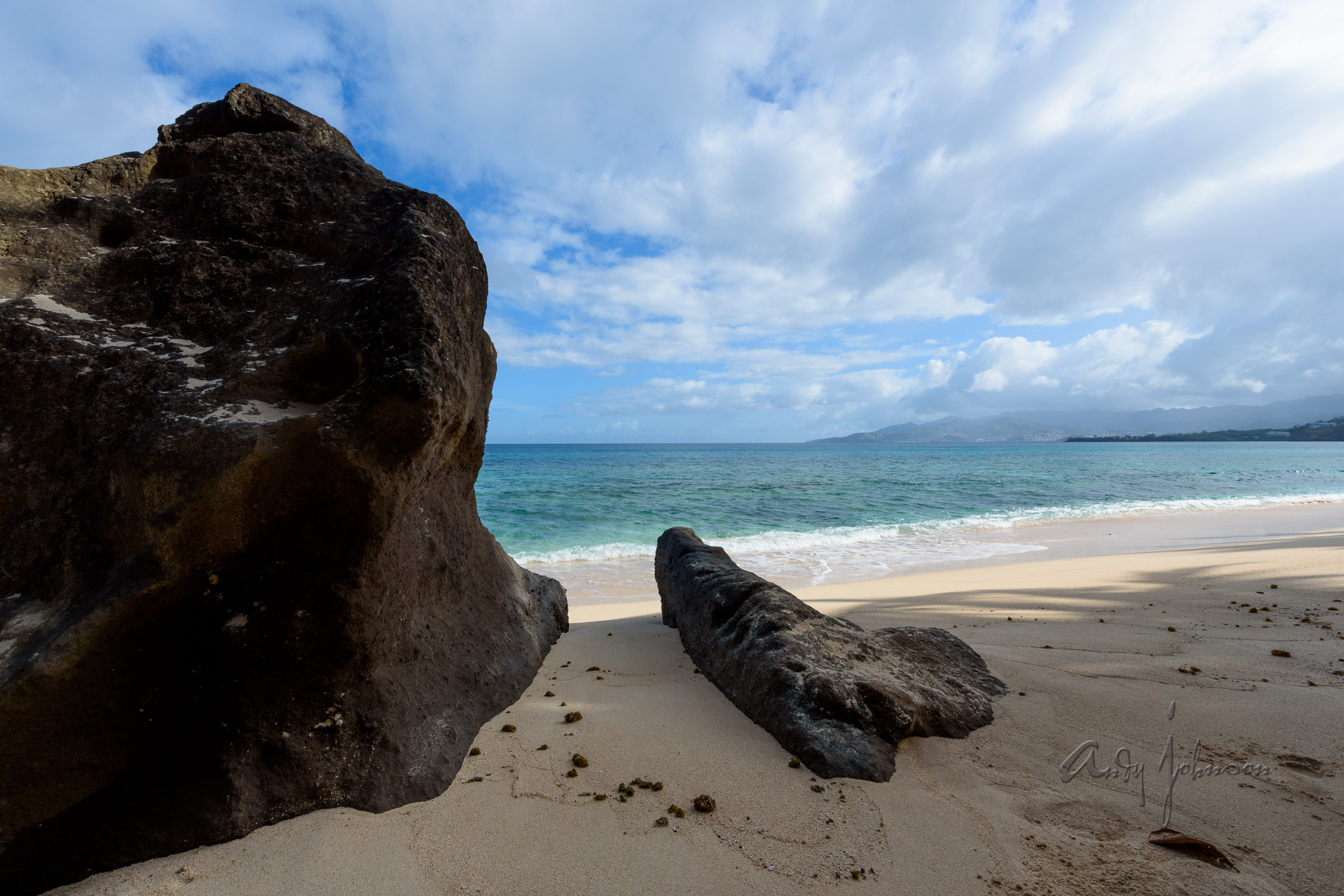 Nikon AF-S Nikkor 14-24mm F2.8G ED sample photo. Magazine beach photography