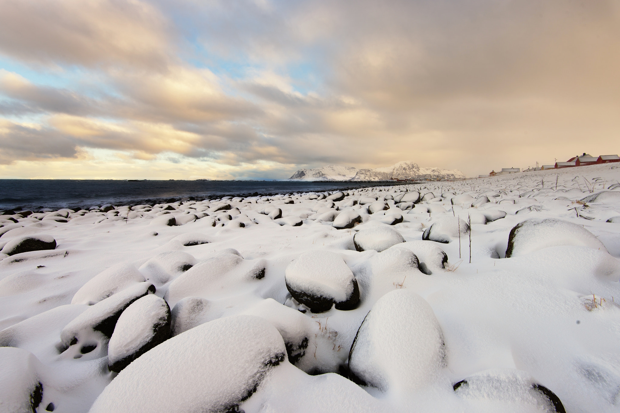 Nikon D800 + Nikon AF-S Nikkor 16-35mm F4G ED VR sample photo. Eggum beach in winter photography