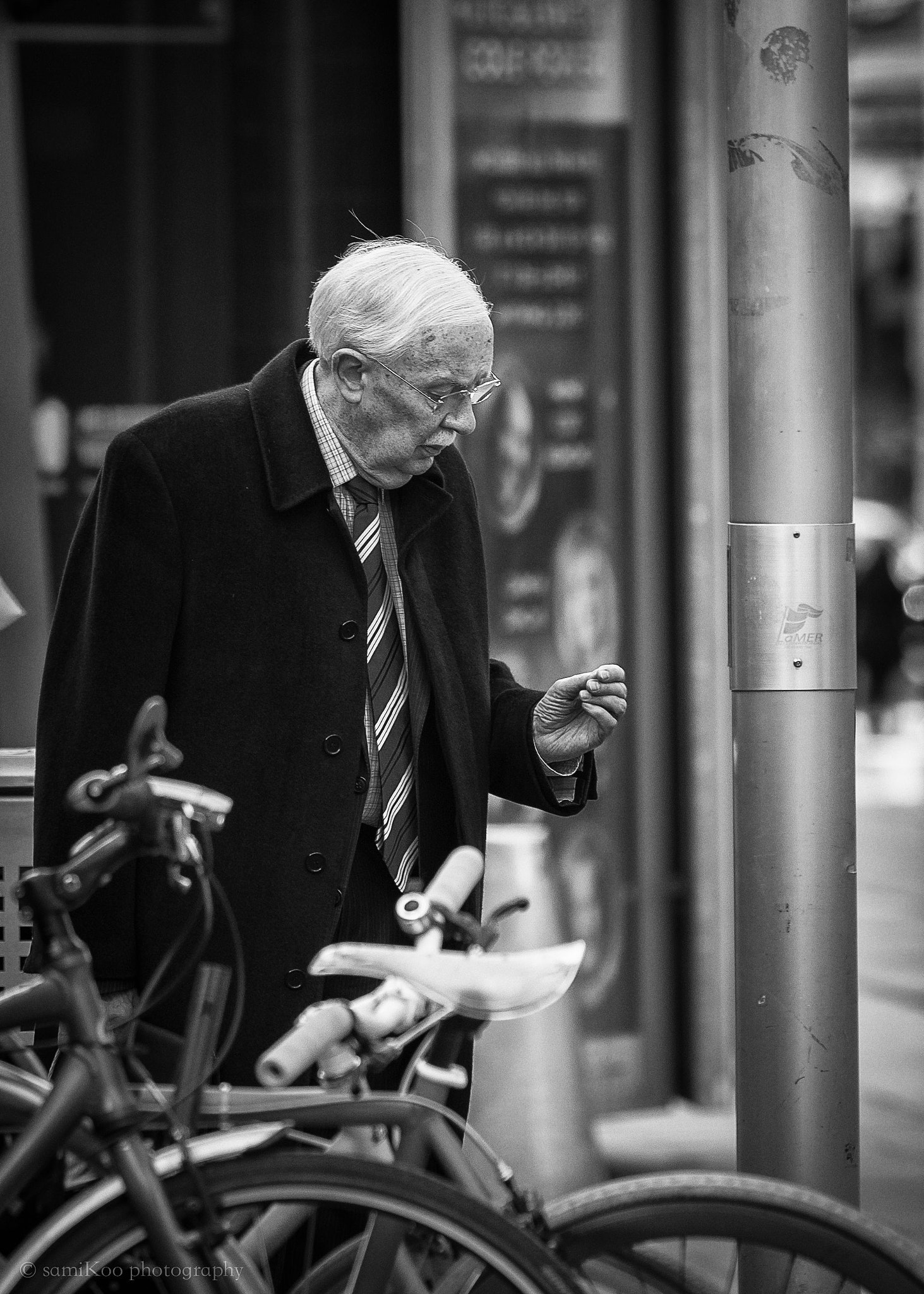 Canon EF 70-200mm F2.8L USM sample photo. Old man photography