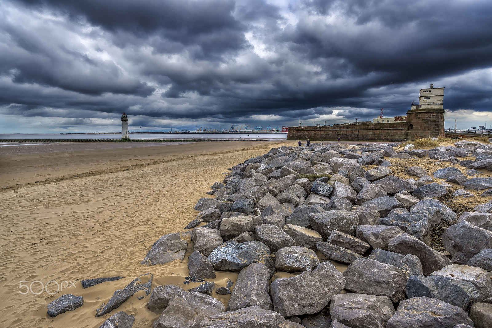 Sony a6000 + ZEISS Touit 12mm F2.8 sample photo. Stormy fort perch rock photography
