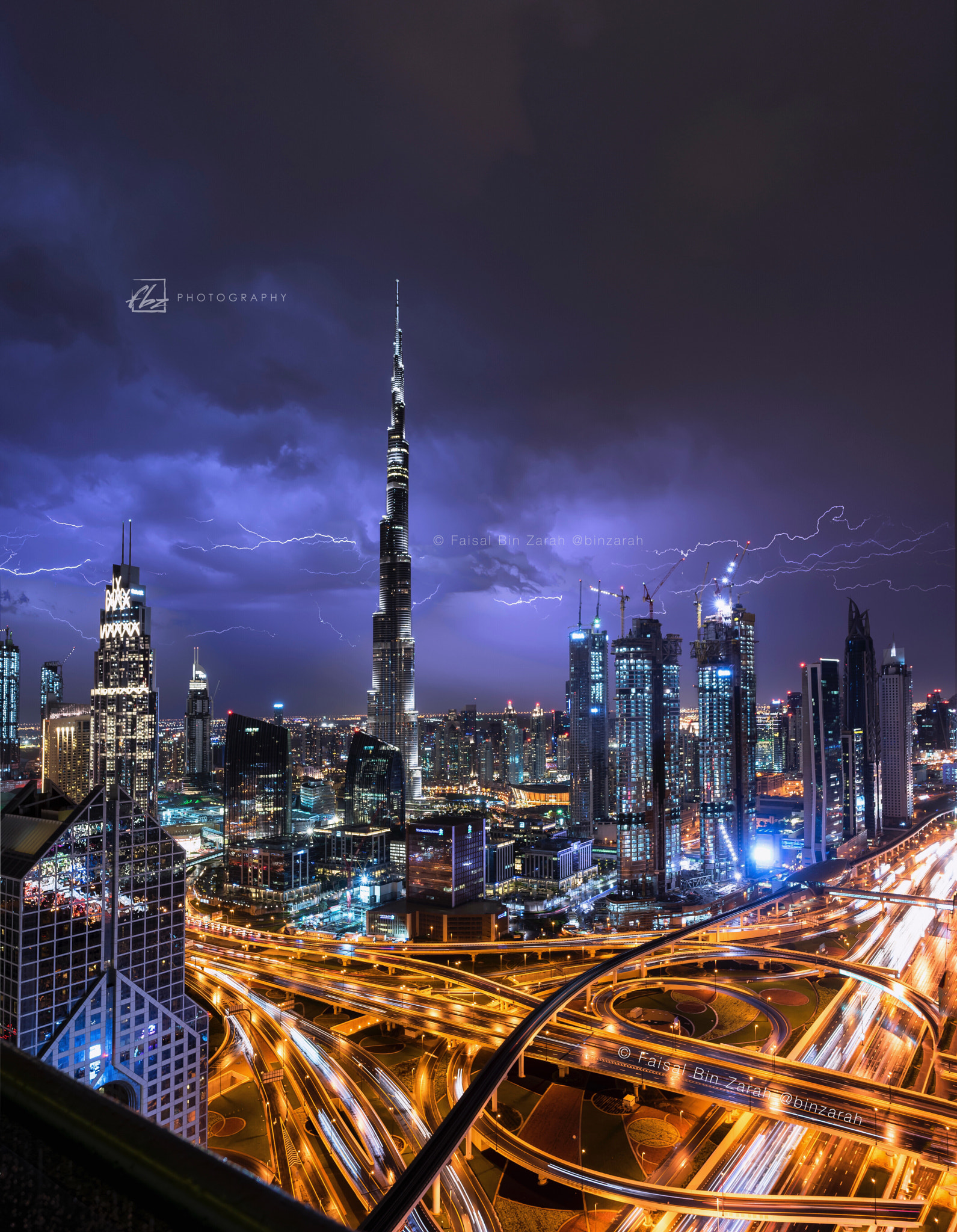 Sony a7R + E 18mm F2.8 sample photo. Dubai thunderstorm composite of lightnings on friday 24.3.2017 photography