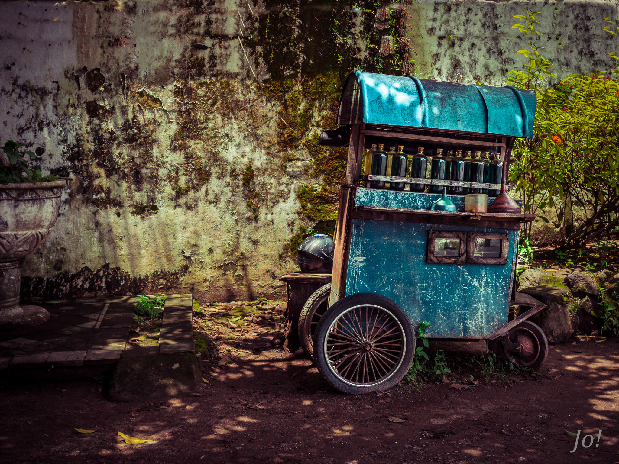 Olympus OM-D E-M10 II sample photo. Particular gas station... photography