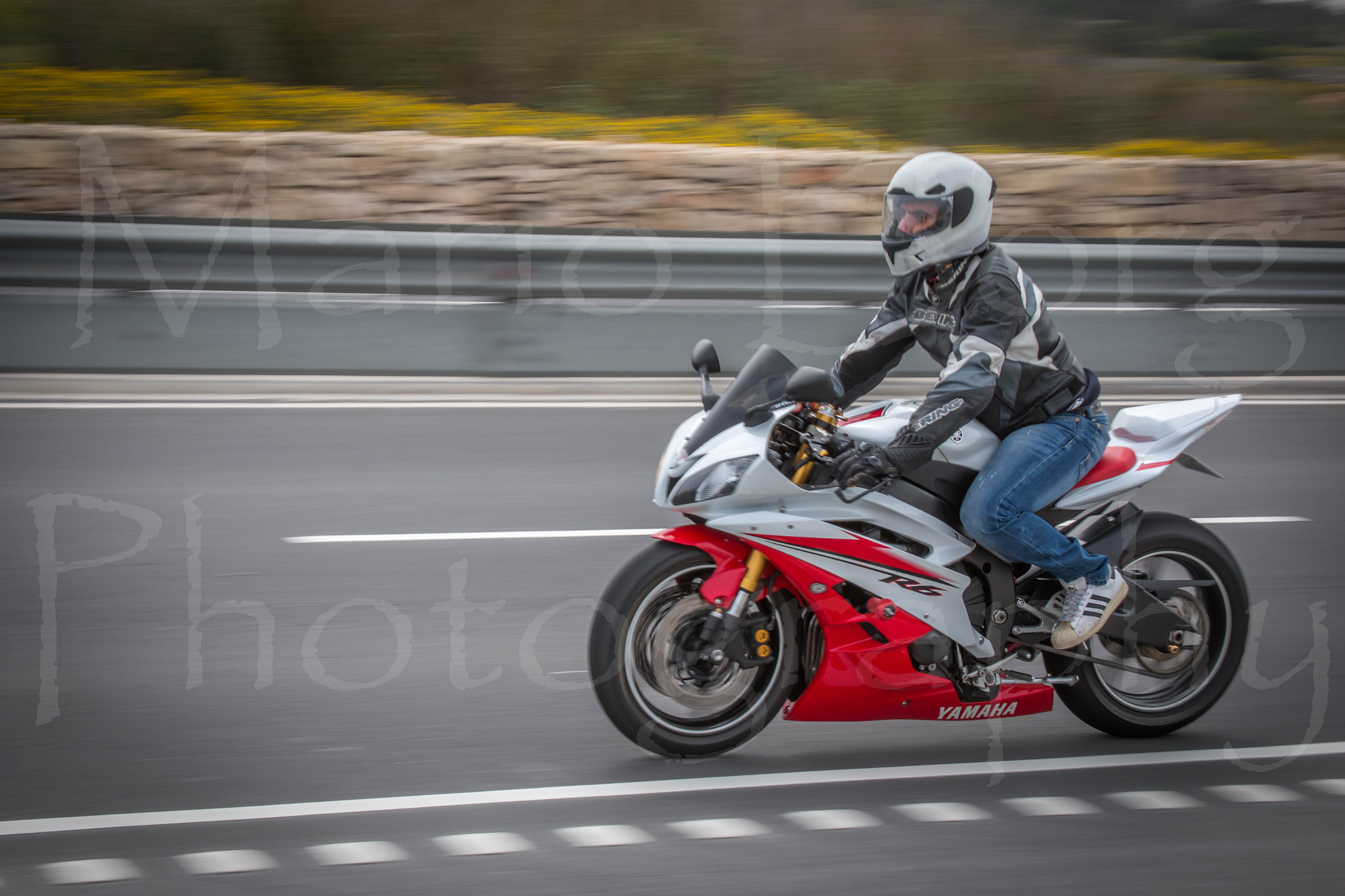 Canon EF 28-135mm F3.5-5.6 IS USM sample photo. Panning photography