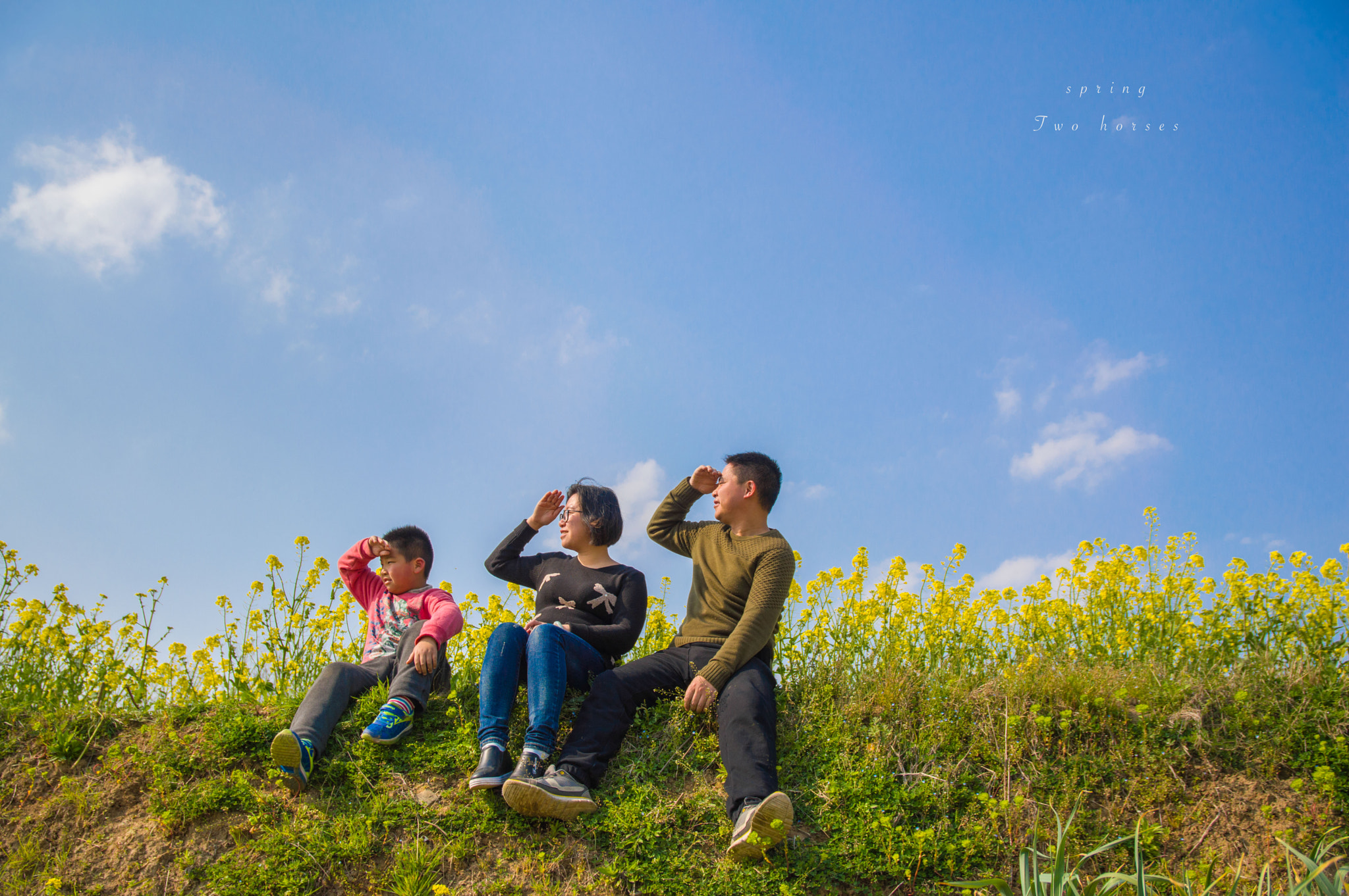 Nikon D3200 + Sigma 17-70mm F2.8-4 DC Macro OS HSM | C sample photo. In the heat of the sun，we felt the breath of spring and bathe in the spring wind. photography