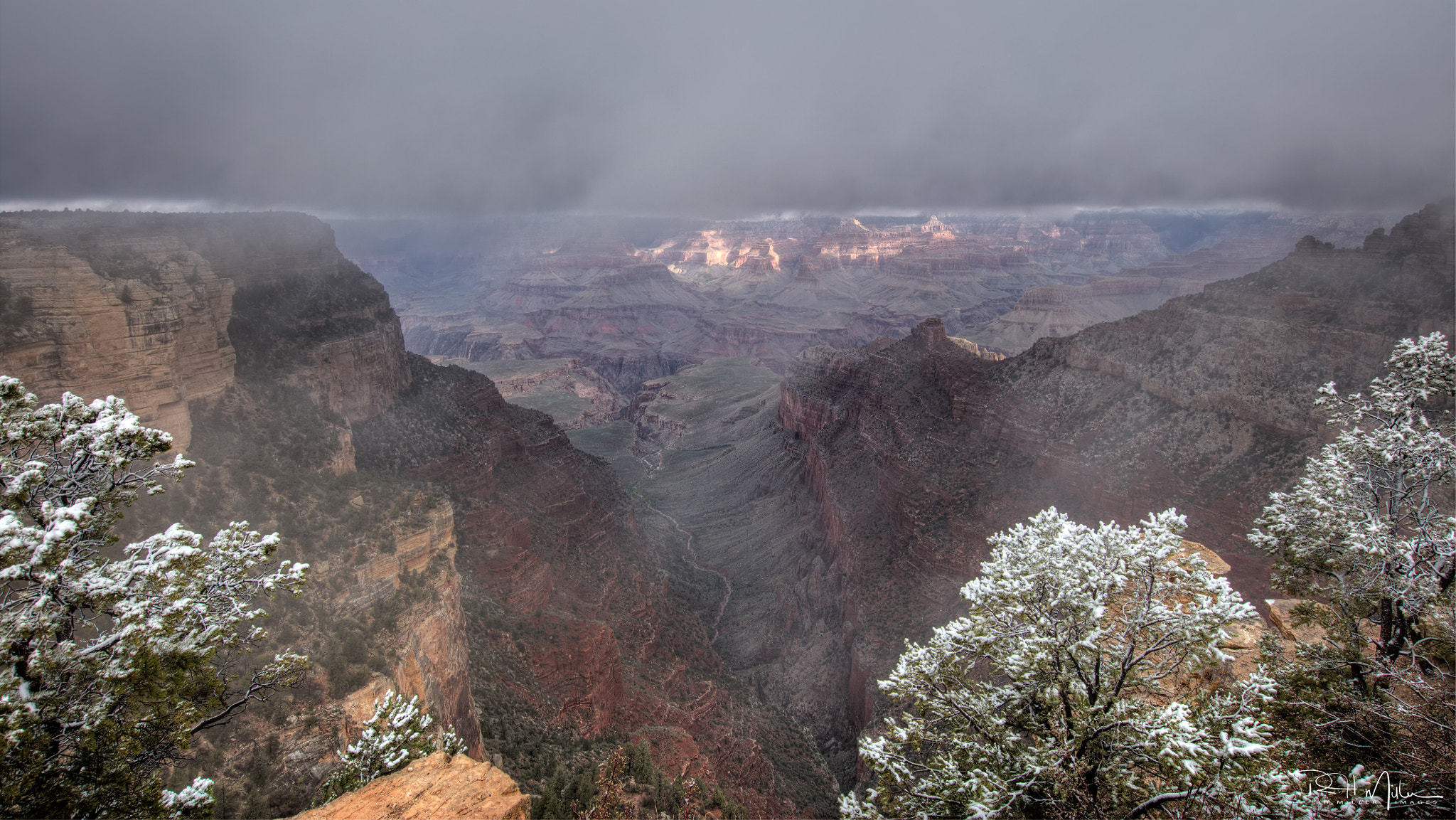 Canon EOS 5DS R + Canon EF 11-24mm F4L USM sample photo. Lost between heaven and earth photography