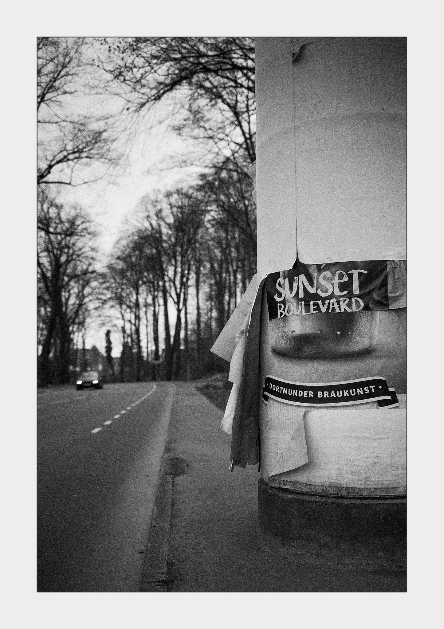 Canon EF 35mm F2 IS USM sample photo. Sunset boulevard photography