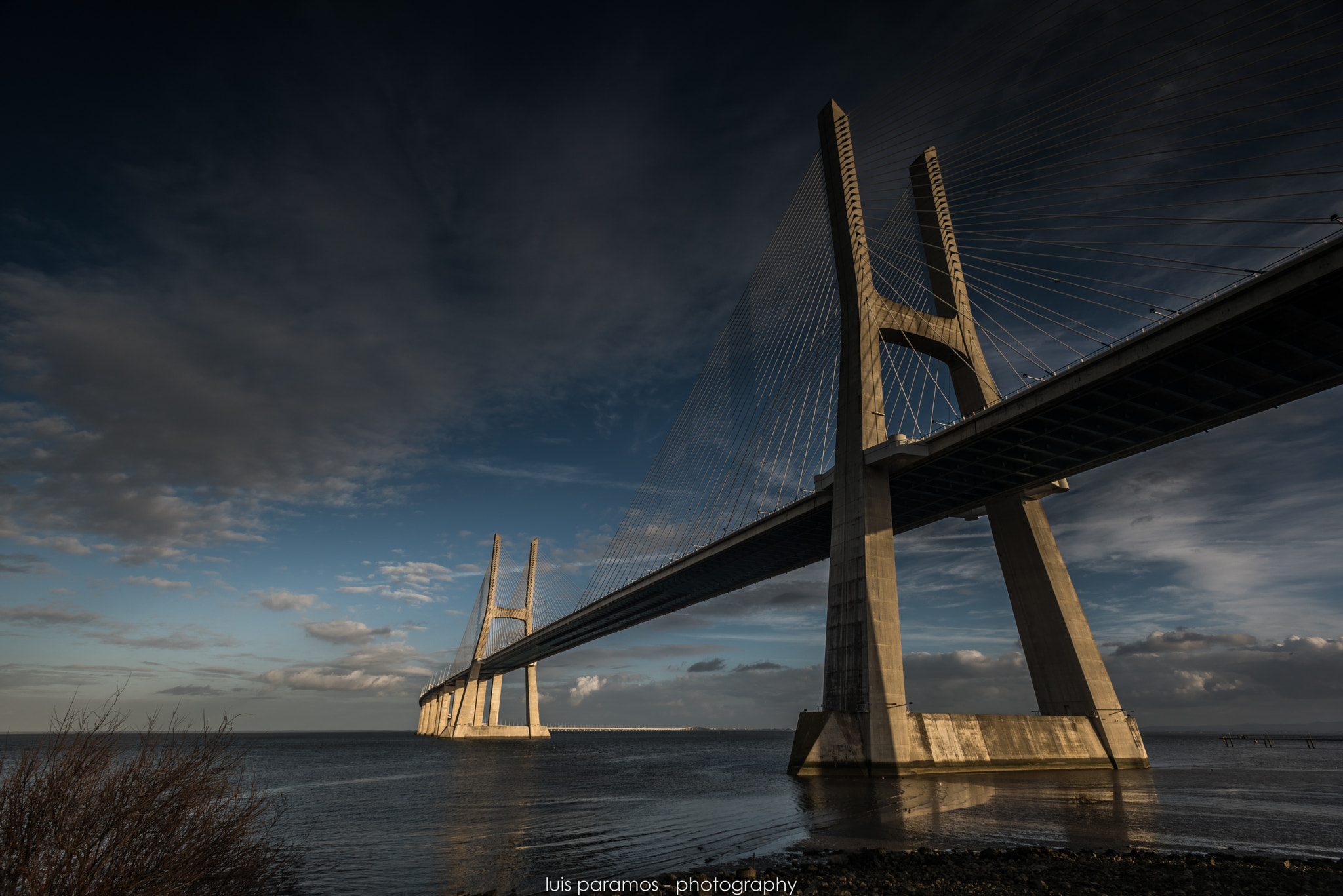 Nikon AF-S Nikkor 17-35mm F2.8D ED-IF sample photo. Lisbon photography