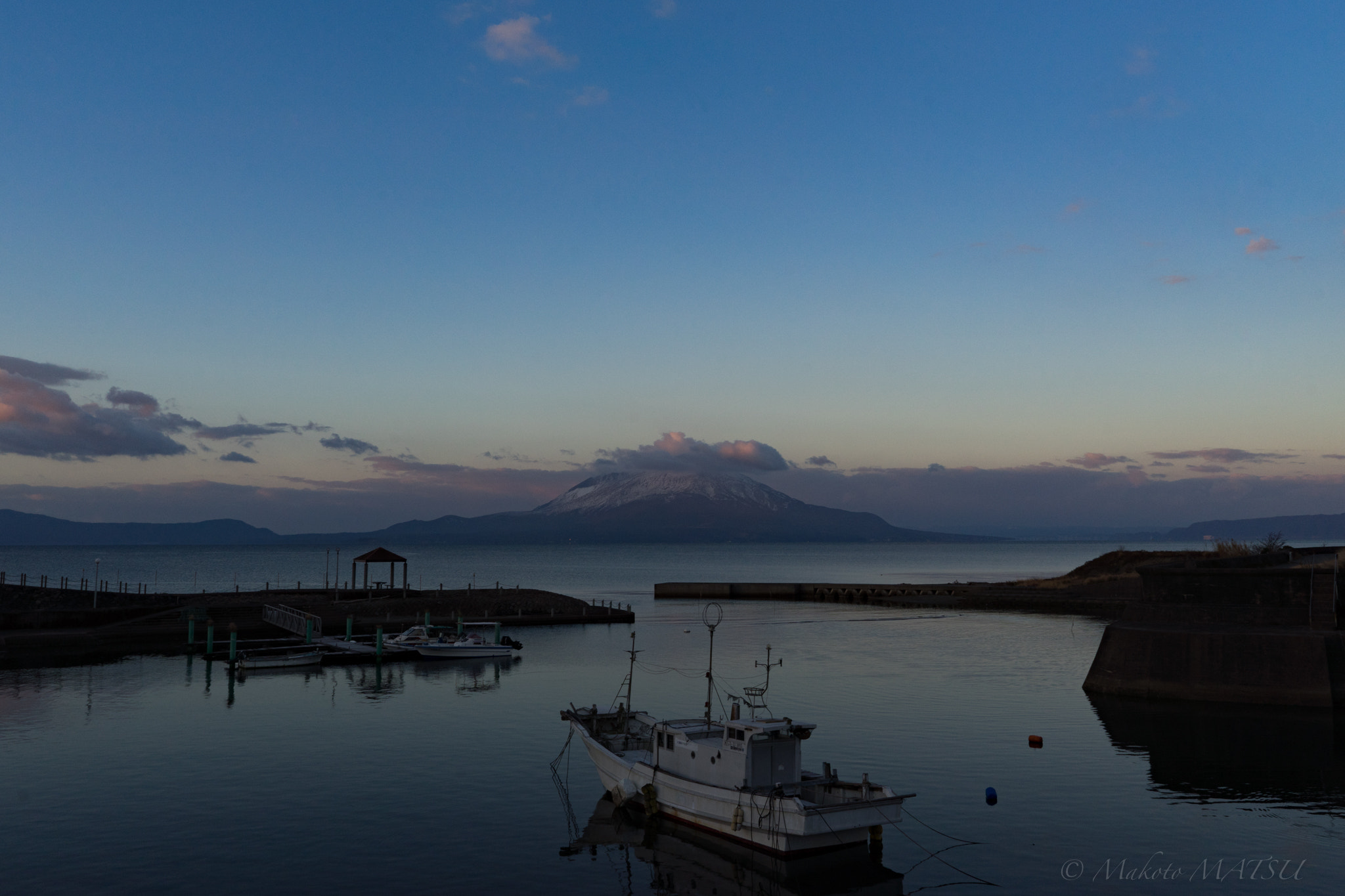Sony FE 28mm F2 sample photo. 早天 photography
