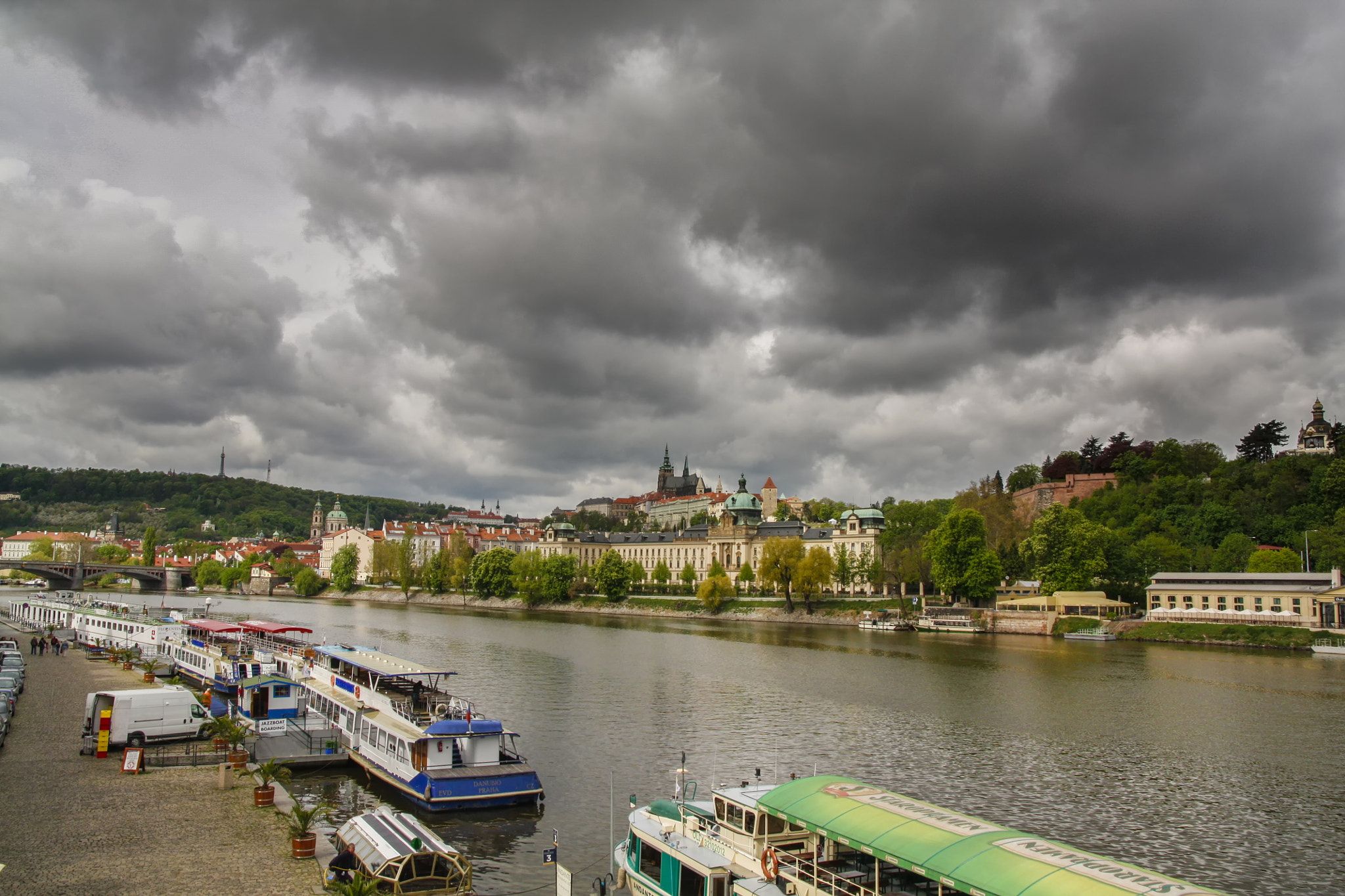 Sigma 17-70mm F2.8-4 DC Macro OS HSM sample photo. Praga photography