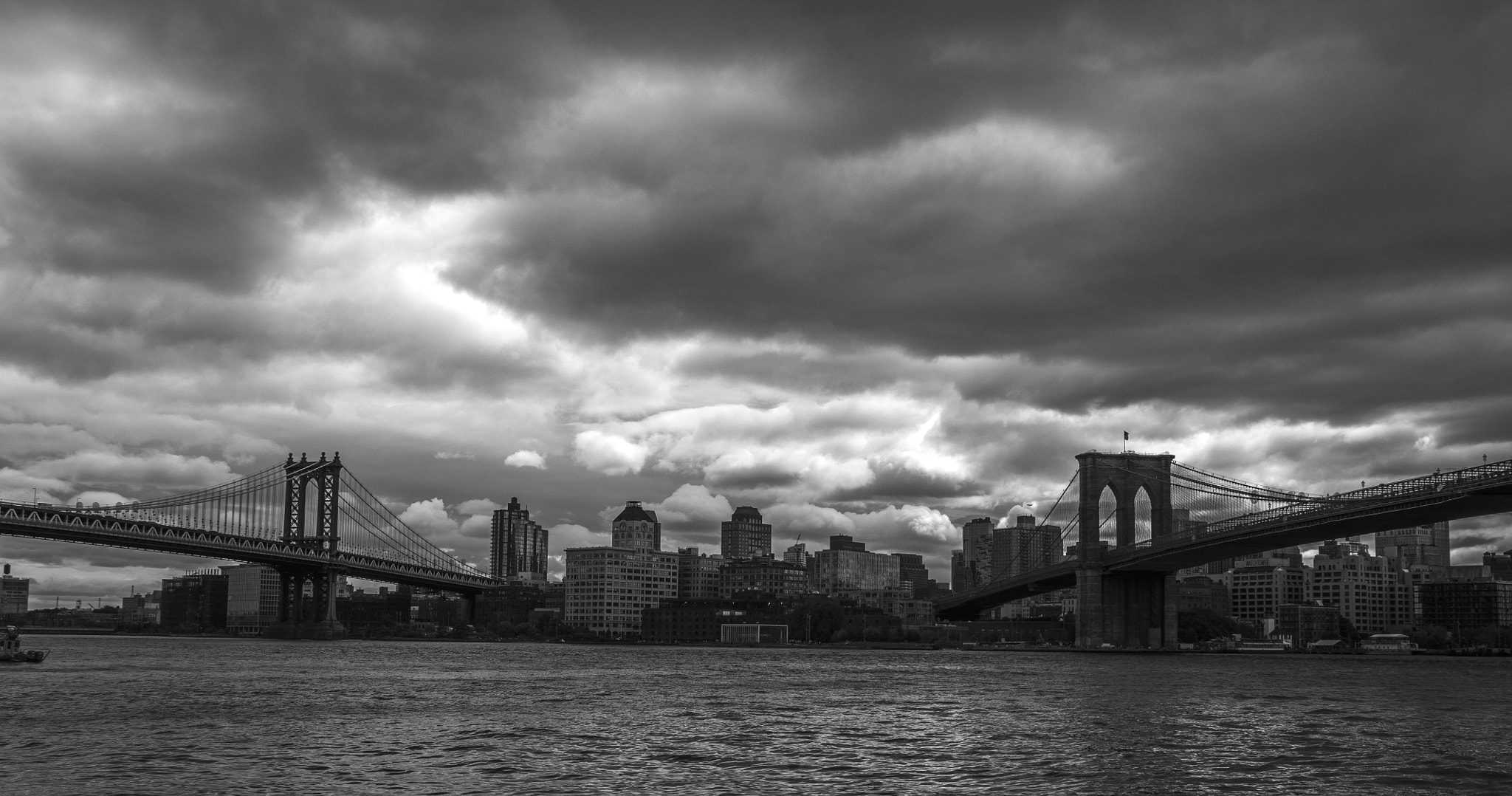 Nikon D90 + Sigma 17-70mm F2.8-4 DC Macro OS HSM sample photo. Between the bridges photography