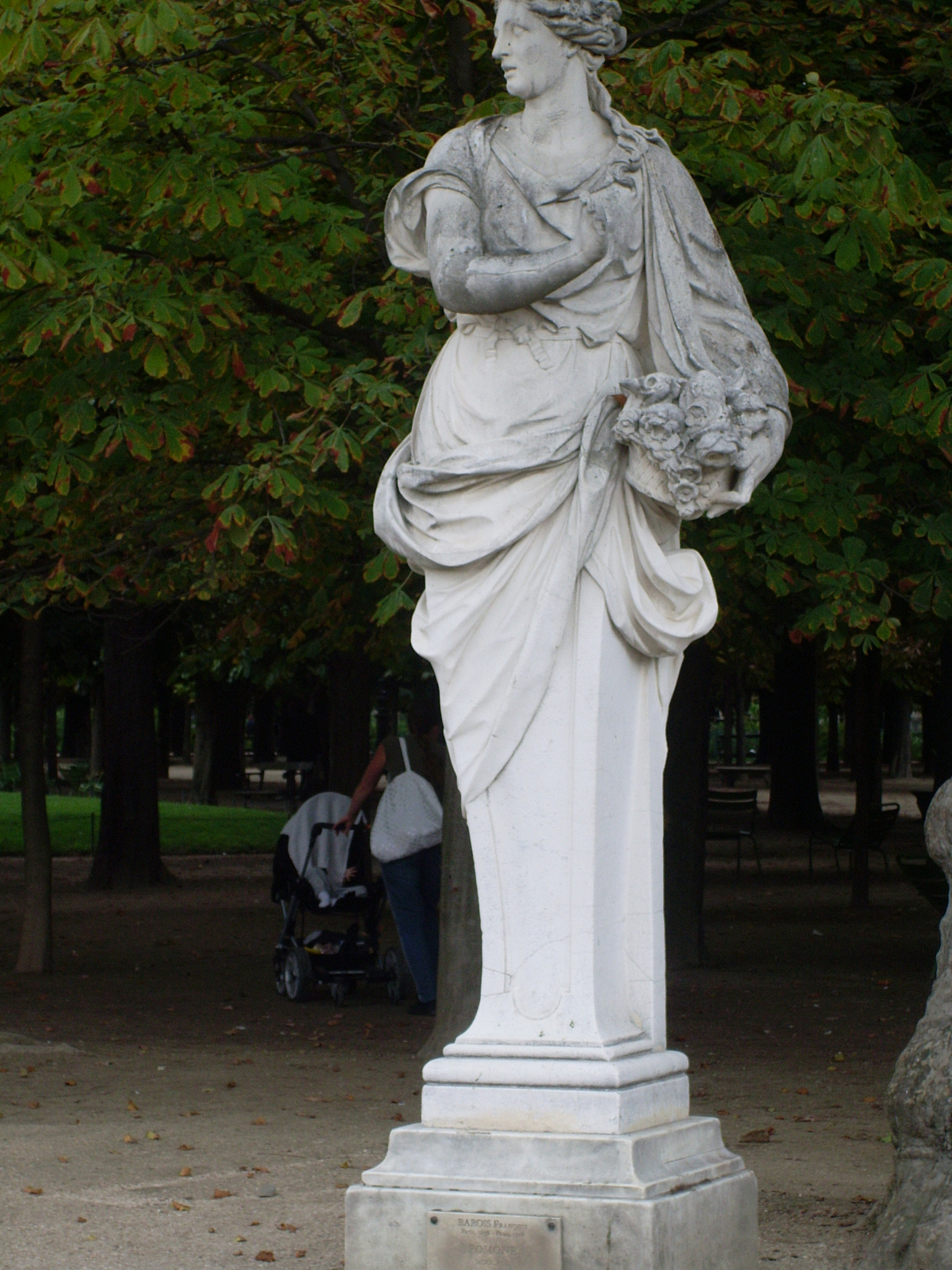 Samsung VLUU L730  / Samsung L730 sample photo. Paris in 2014 photography