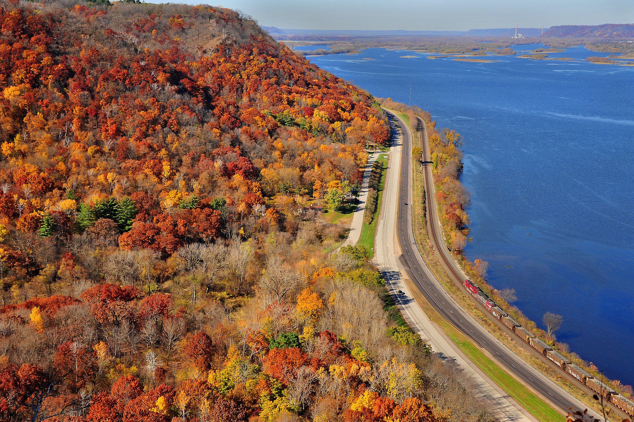 Nikon D700 sample photo. A bluff top view of the mississippi river photography