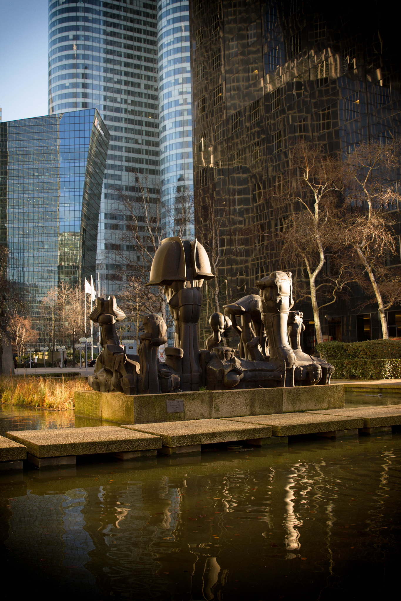 Canon EF 24-70mm F2.8L II USM sample photo. Les lieux du corps, la defense (1620) photography