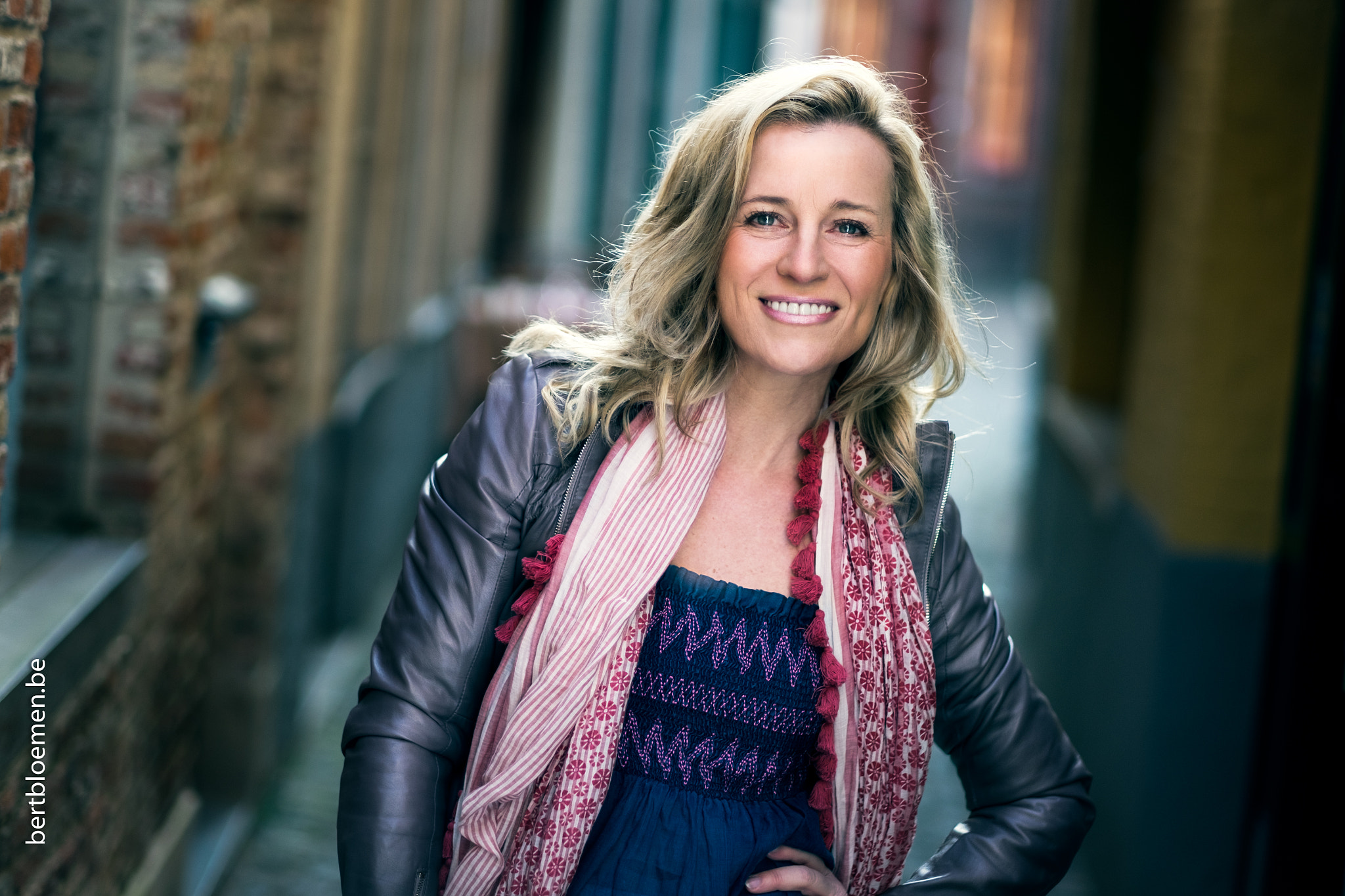 Fujifilm X-T1 + Fujifilm XF 56mm F1.2 R sample photo. Sylviane in bruges photography