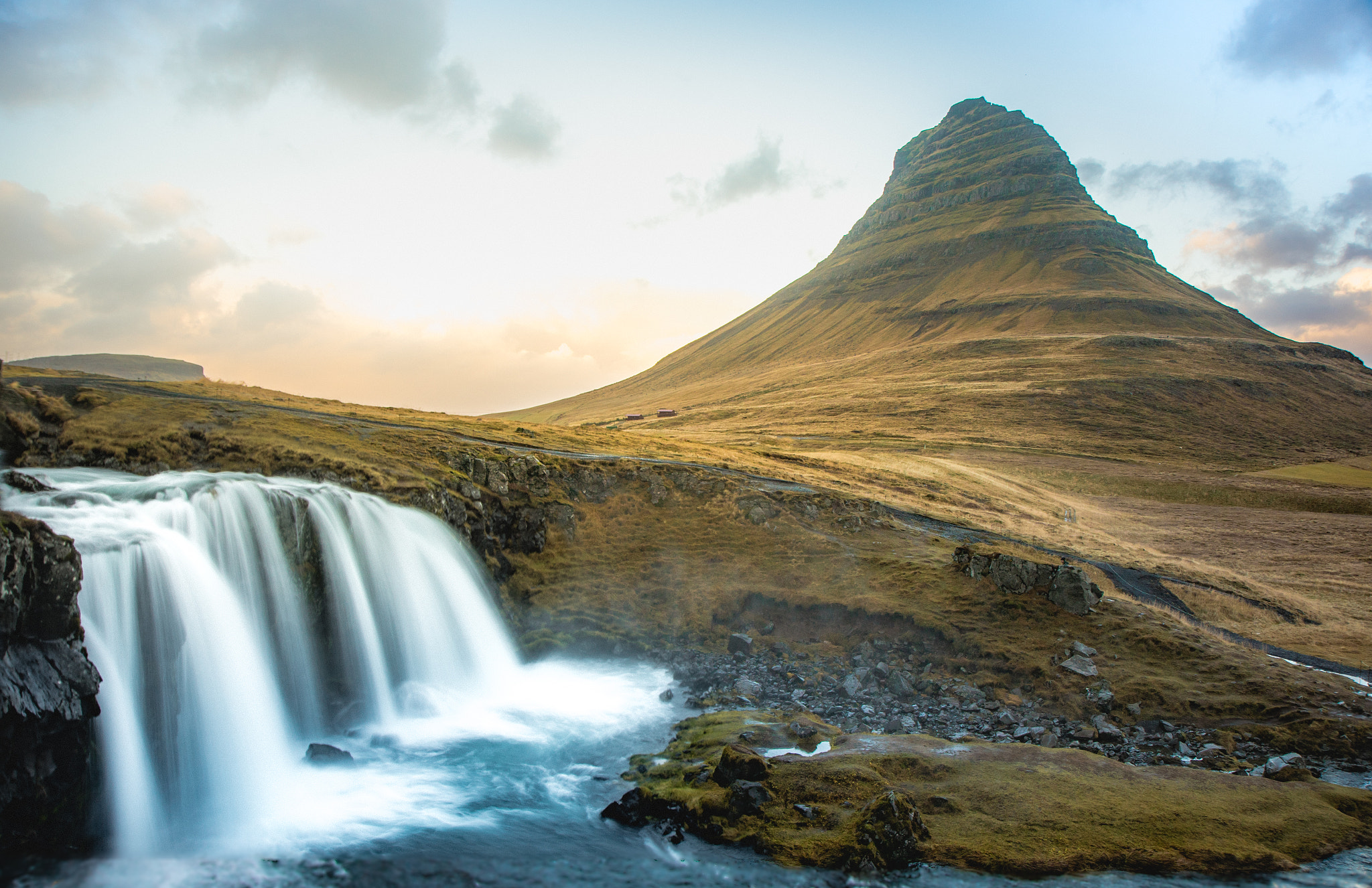 Canon EF-S 17-55mm F2.8 IS USM sample photo. Kirkjufellsfoss at sunset photography