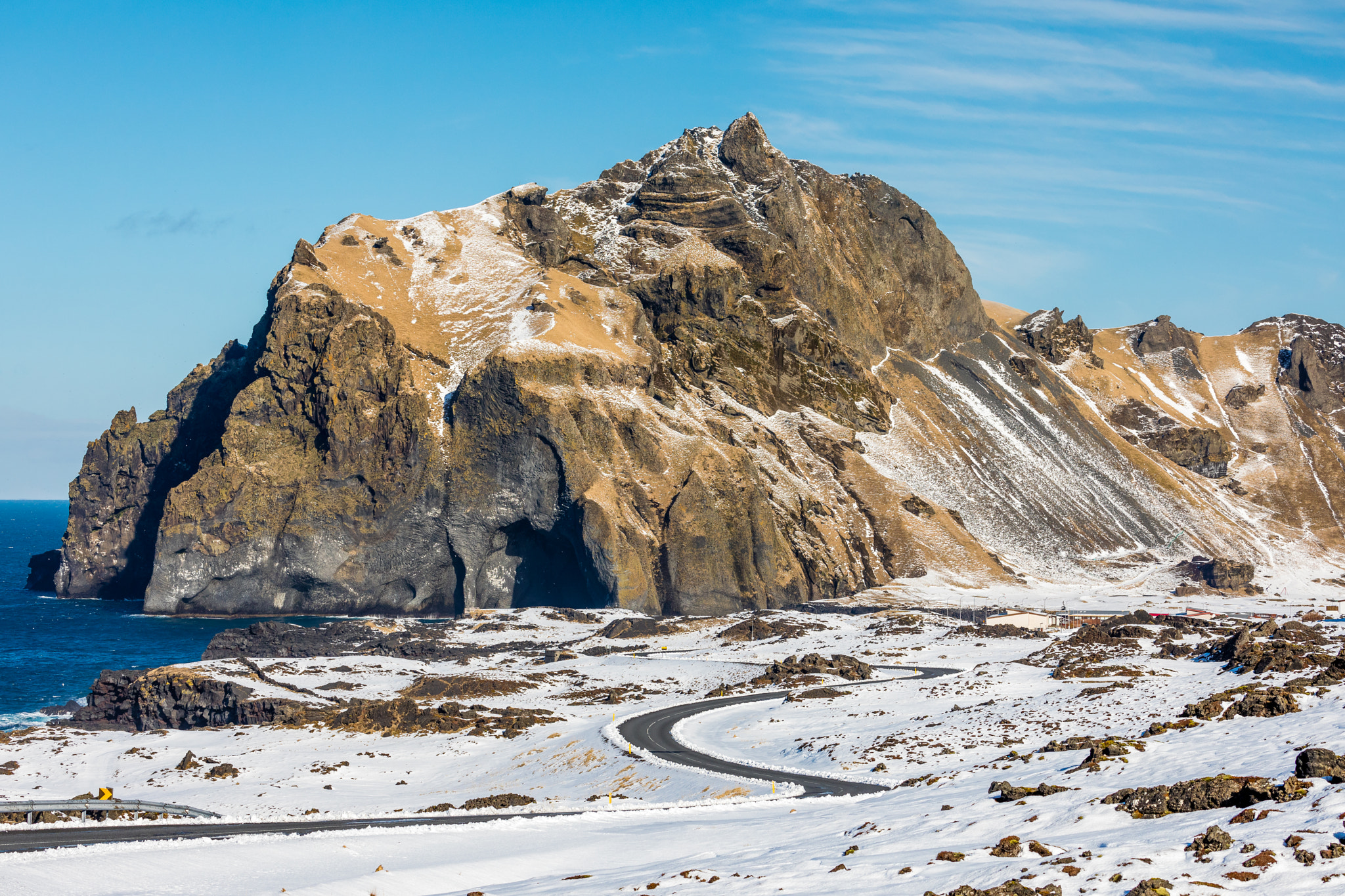 Canon EF 70-300mm F4-5.6L IS USM sample photo. Iceland-vestmannaeyjar-heimaey-elephant rock photography