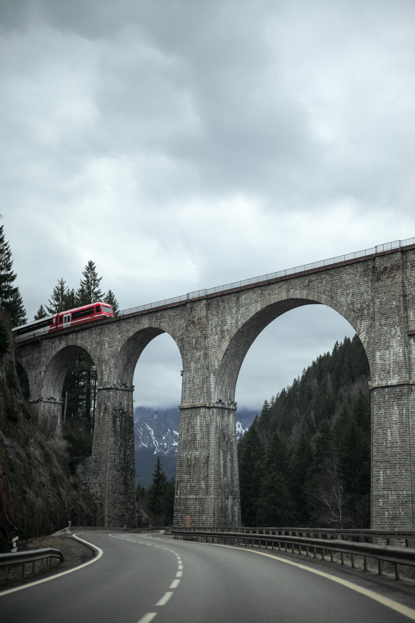 Summicron-M 1:2/50 sample photo. Train - old bridge - highway - france photography