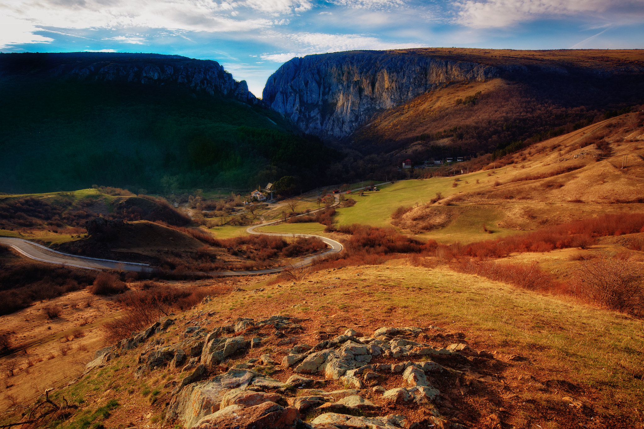 Canon EF 16-35mm F2.8L II USM sample photo. Turda gorge photography
