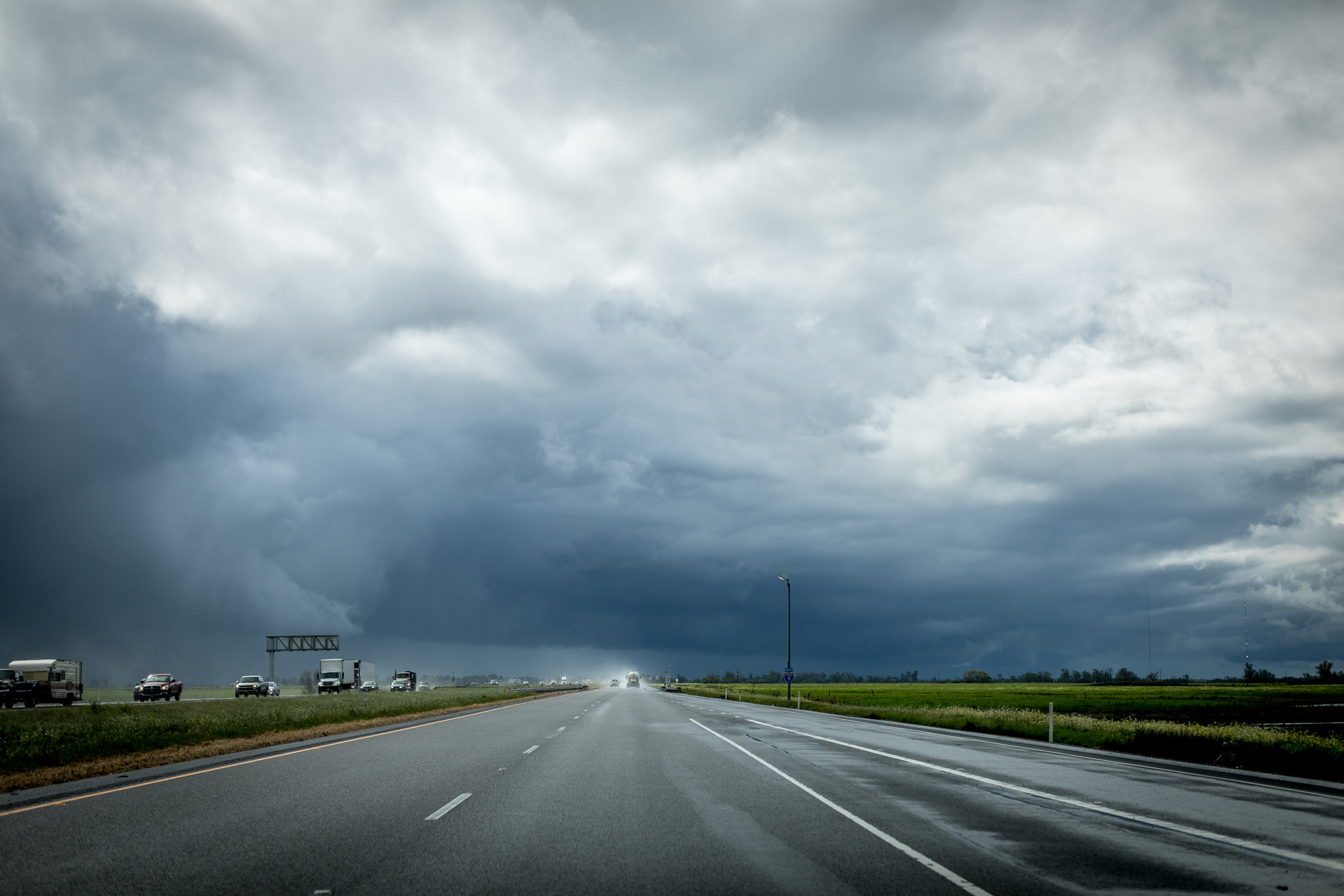 Canon EF 50mm F1.2L USM sample photo. I5 storm photography