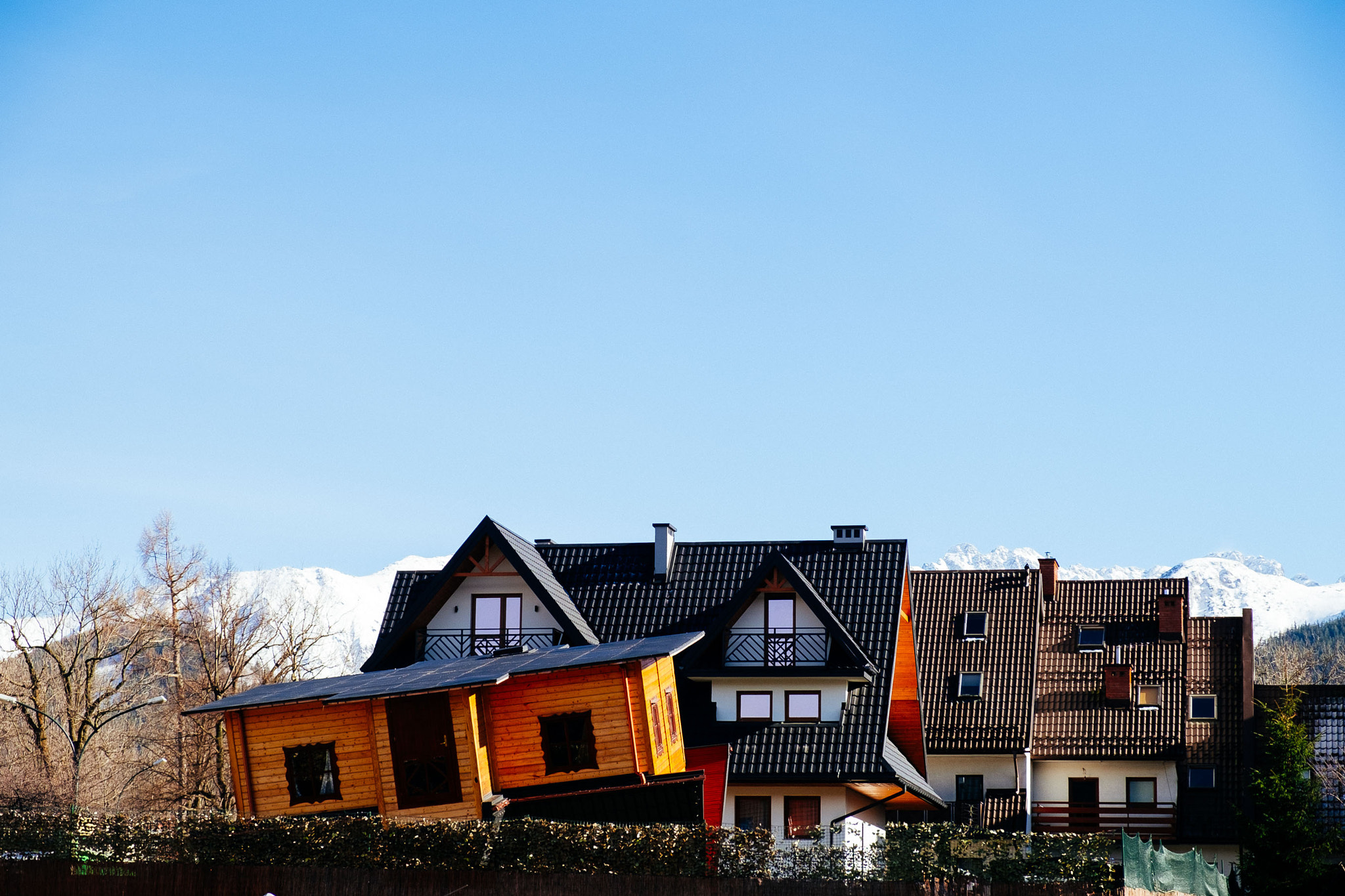 Fujifilm X-E1 + Fujifilm XF 18-55mm F2.8-4 R LM OIS sample photo. Upside down photography