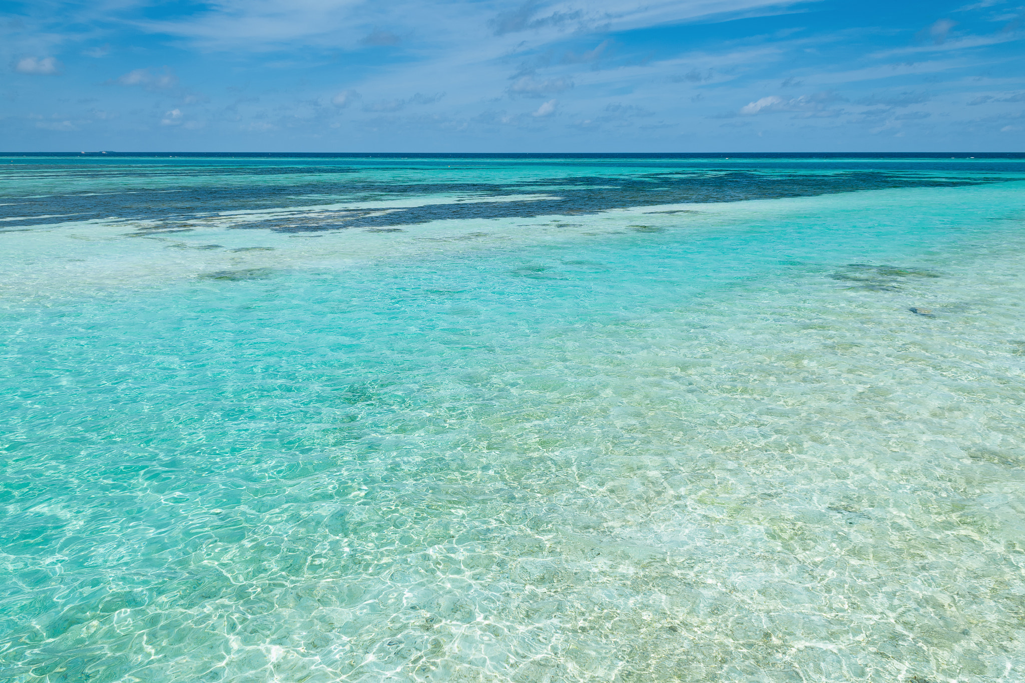 Nikon D300 + Nikon AF-S DX Nikkor 17-55mm F2.8G ED-IF sample photo. Tropical seascape in maldives photography