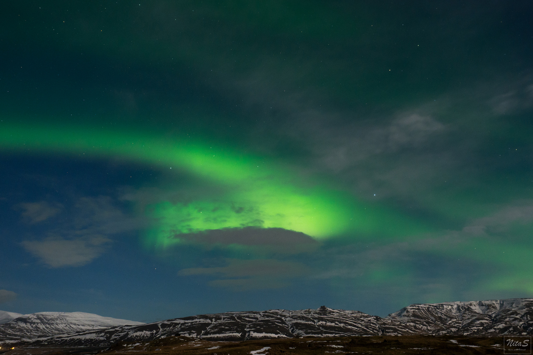 Olympus OM-D E-M1 Mark II + Olympus M.Zuiko Digital ED 12-40mm F2.8 Pro sample photo. Northern lights photography