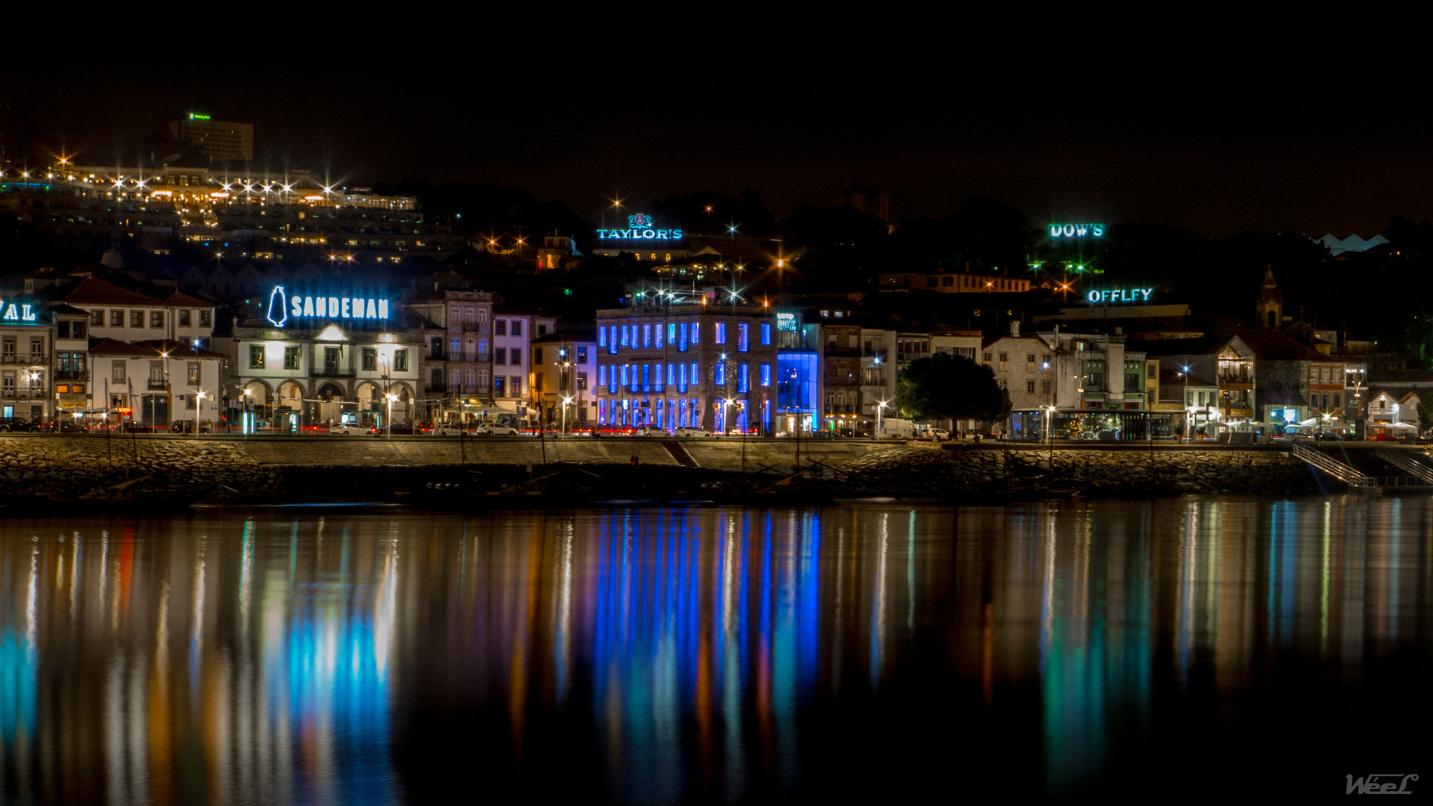 Leica D-Lux 6 sample photo. Porto nightlight photography