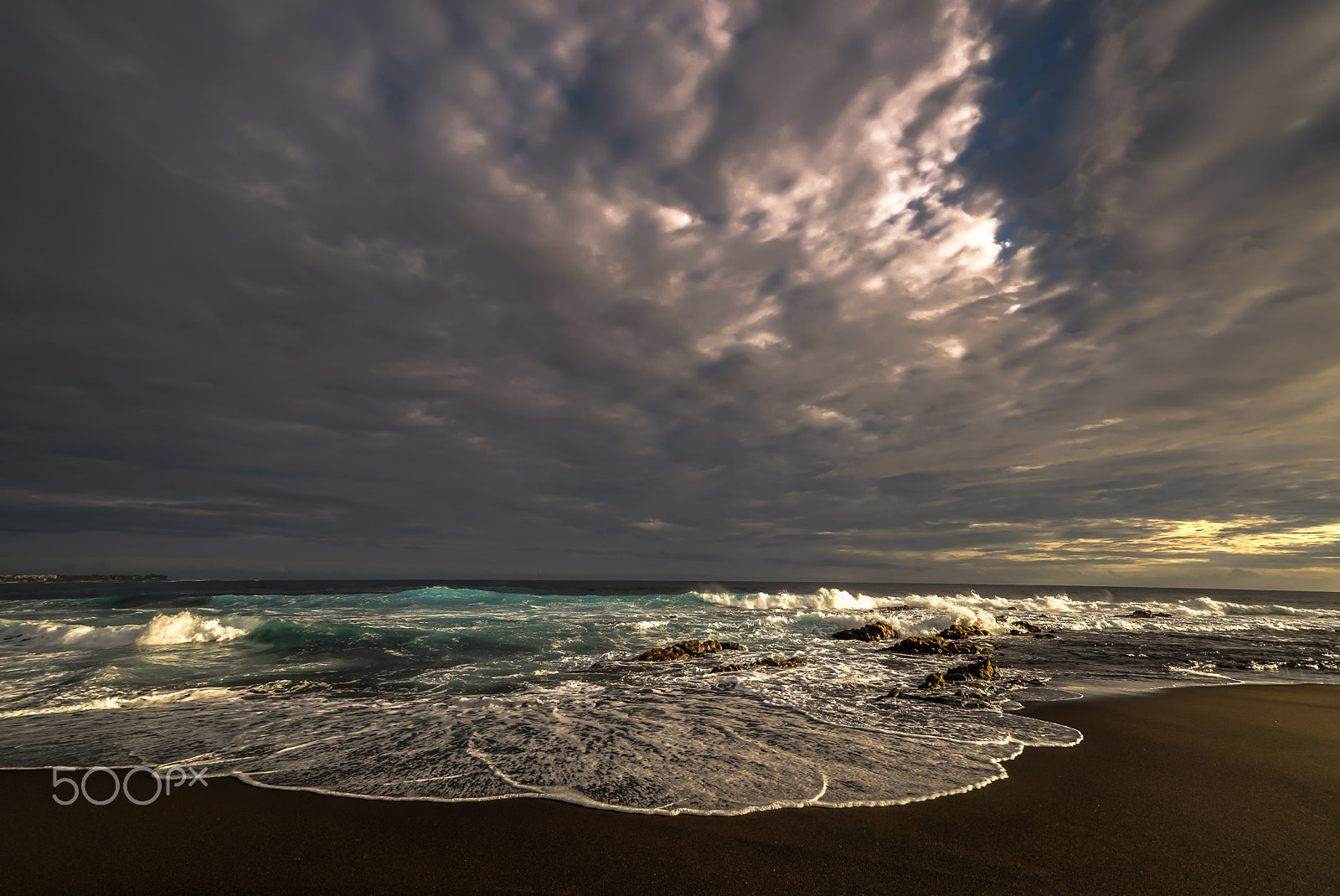 Sony a7 + Sony Vario-Tessar T* FE 16-35mm F4 ZA OSS sample photo. Indian ocean photography