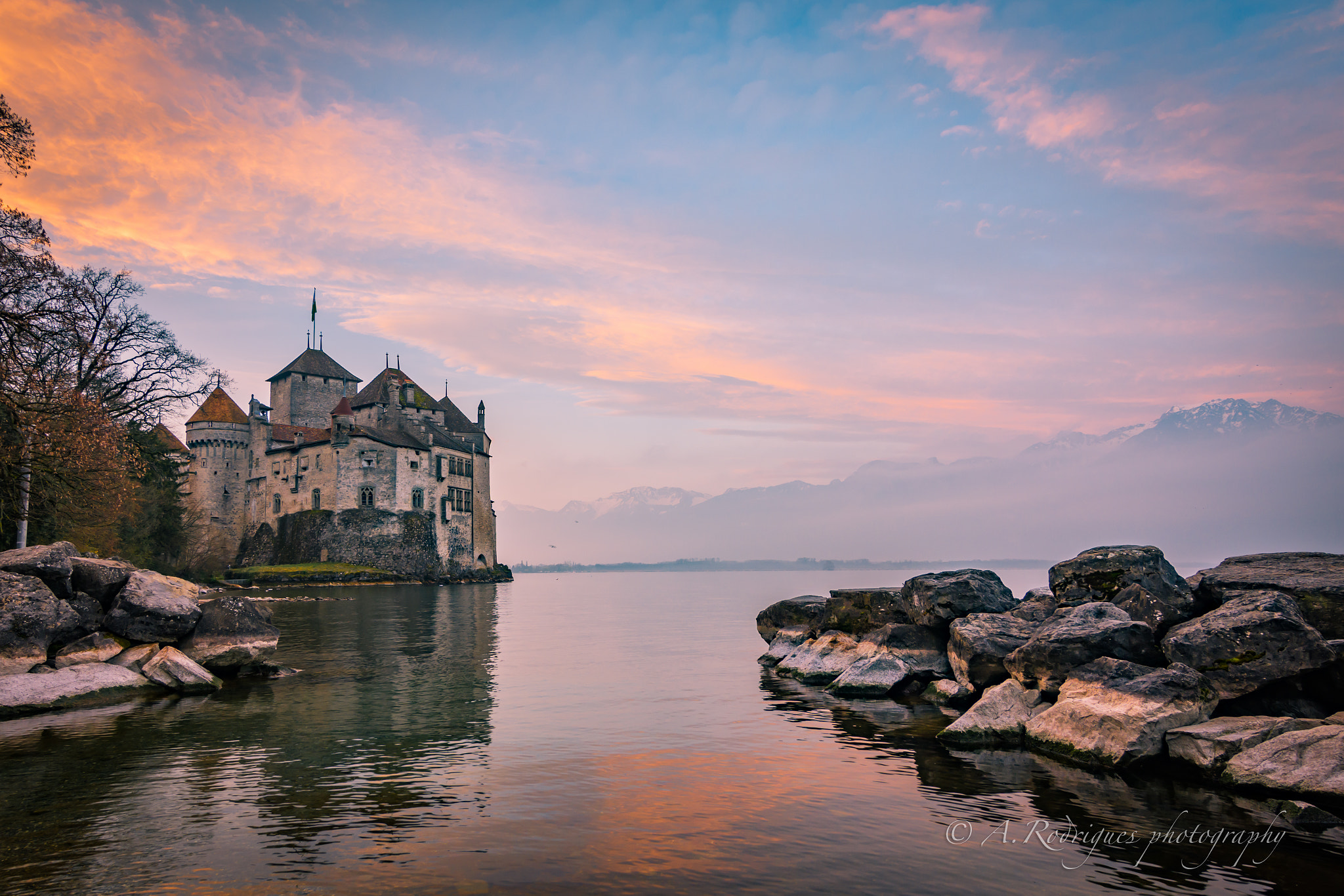 Nikon D7200 + Tokina AT-X Pro 11-16mm F2.8 DX II sample photo. Sunrise au château photography