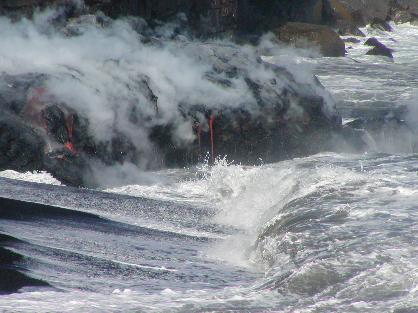 Olympus C700UZ sample photo. Lava flow ocean entry photography