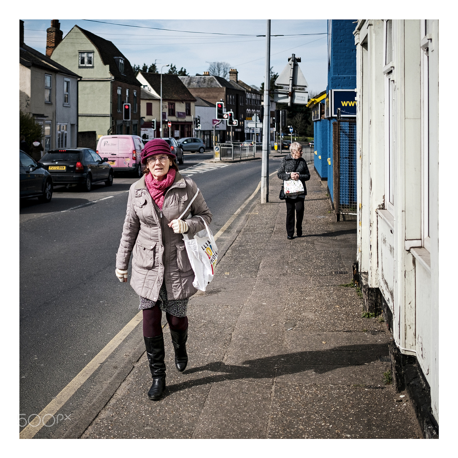 Fujifilm X-Pro2 sample photo. Old lady east street -  classic chrome photography