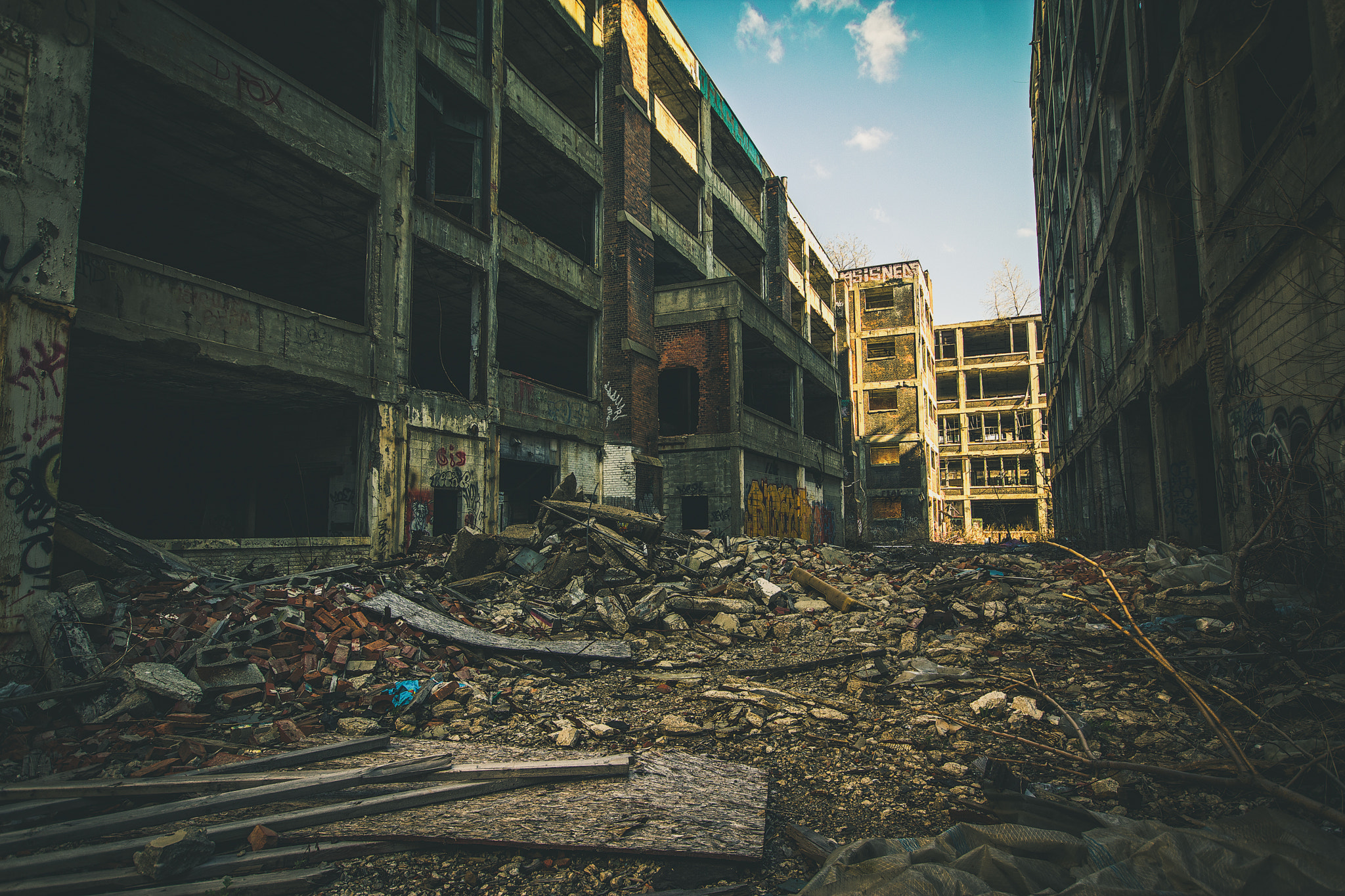 Canon EOS 60D + Sigma 10-20mm F4-5.6 EX DC HSM sample photo. Wraith monolith ii photography