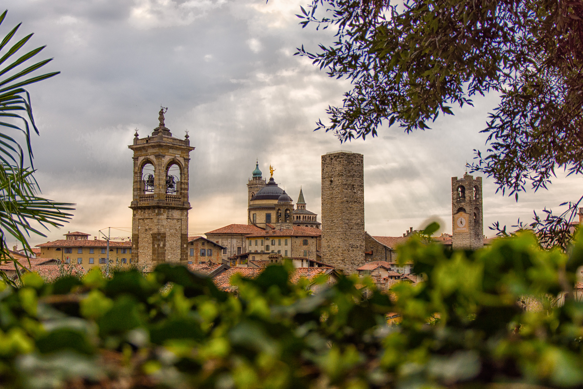 Nikon D7200 sample photo. Towers waiting for sunset photography