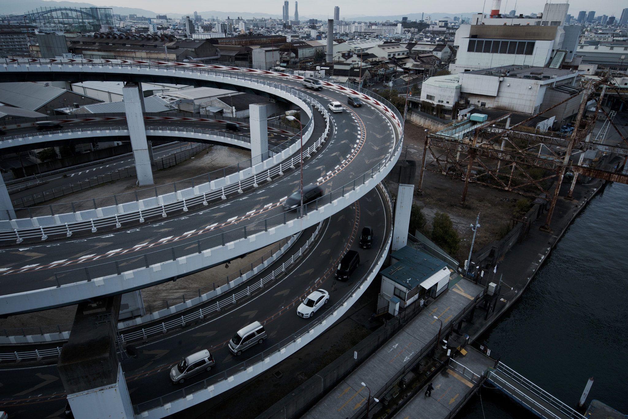 Sony Vario-Tessar T* FE 16-35mm F4 ZA OSS sample photo. Oosaka photography