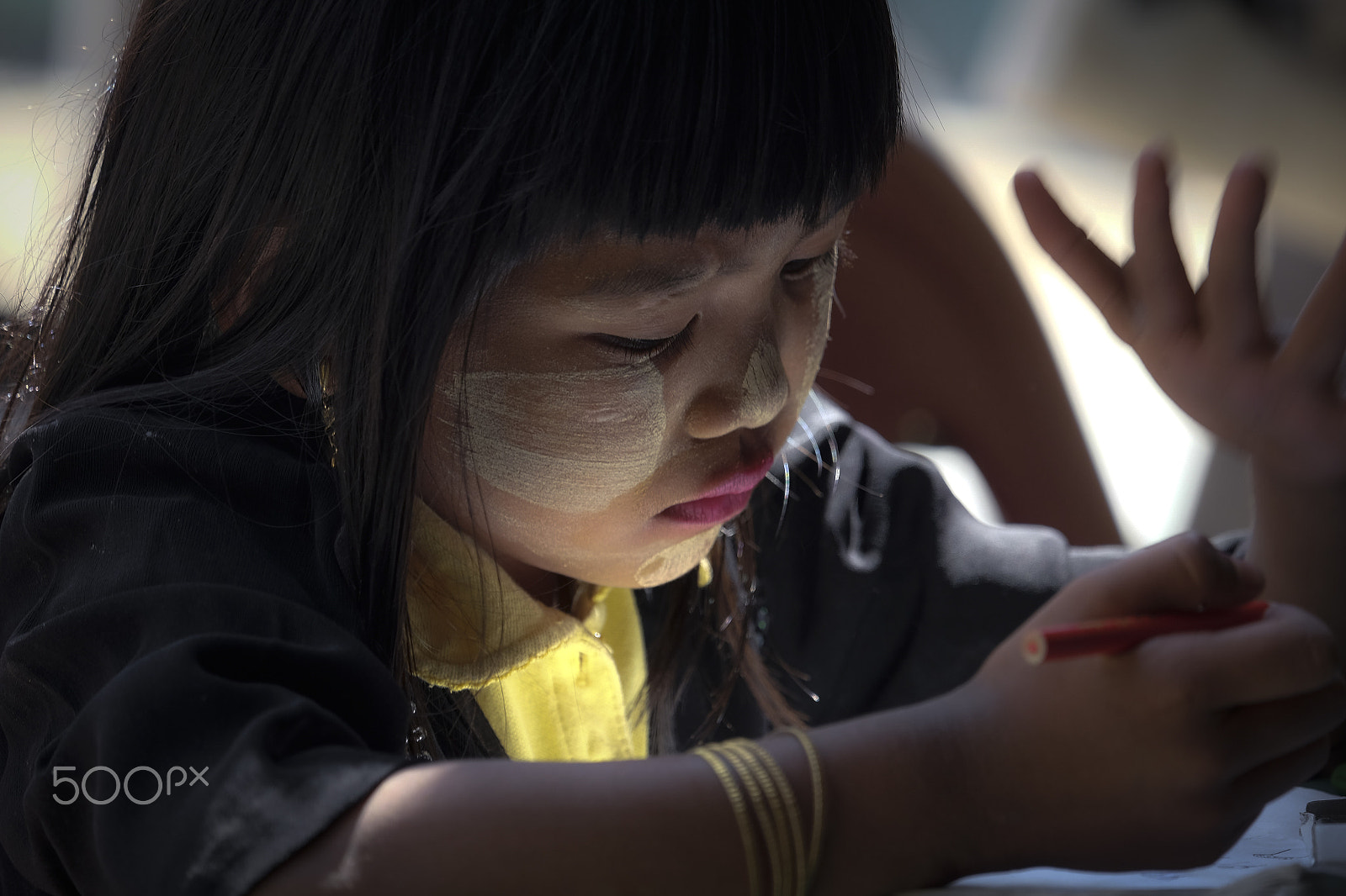 Fujifilm X-E2 + Fujifilm XF 55-200mm F3.5-4.8 R LM OIS sample photo. Girl from mrauk-u photography