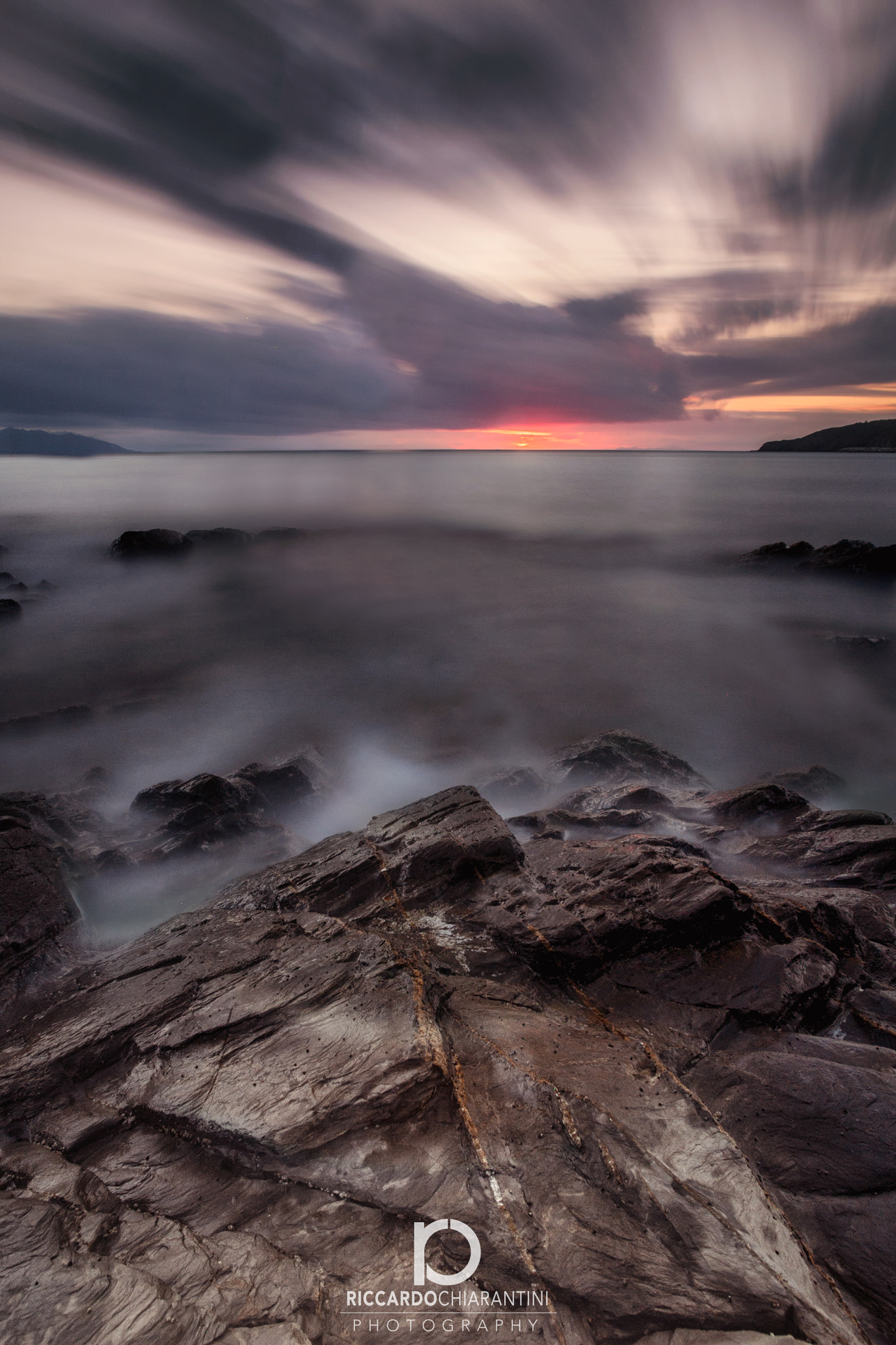 Canon EF 17-35mm f/2.8L sample photo. Toscana - livorno - piombino - sunset photography