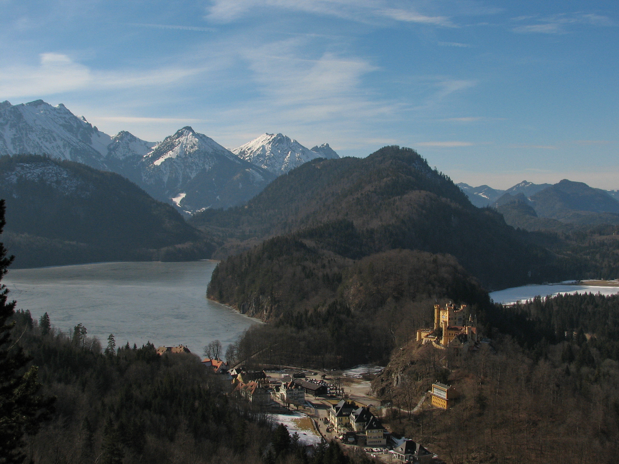 Canon POWERSHOT S2 IS sample photo. Neuschwanstein photography