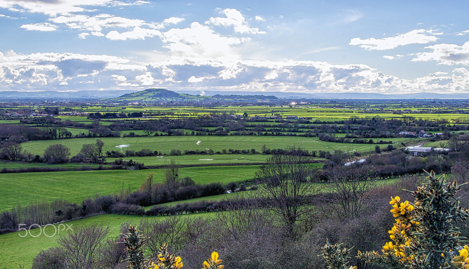 Canon EOS 60D sample photo. Between the hills photography