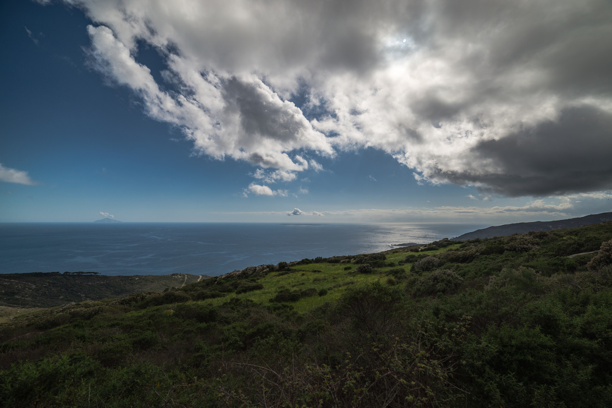 Samyang 14mm F2.8 ED AS IF UMC sample photo. Greenwhiteblue photography