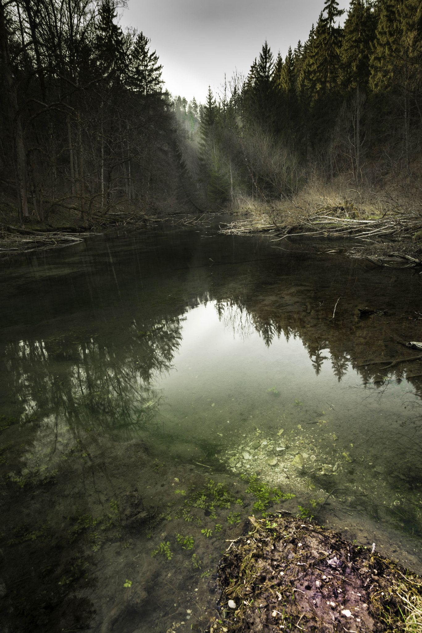 Sigma 20mm F1.8 EX DG Aspherical RF sample photo. Sudden lights in the dark photography