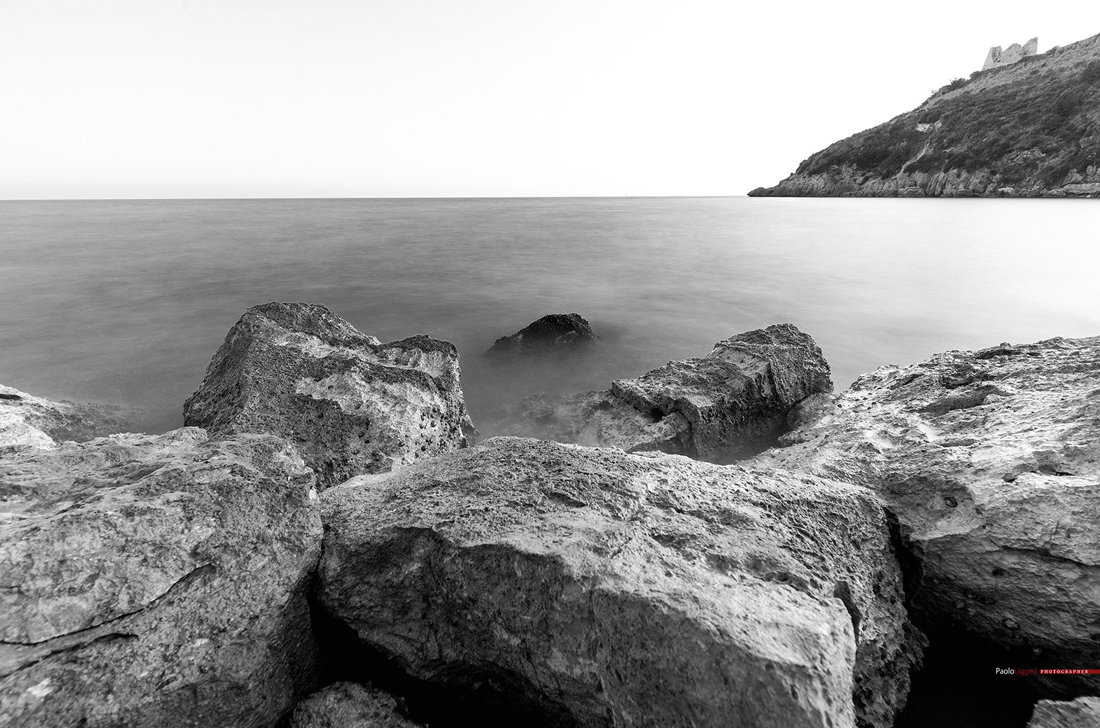Canon EOS 5D Mark II + Canon EF 16-35mm F4L IS USM sample photo. The sea and the old tower photography