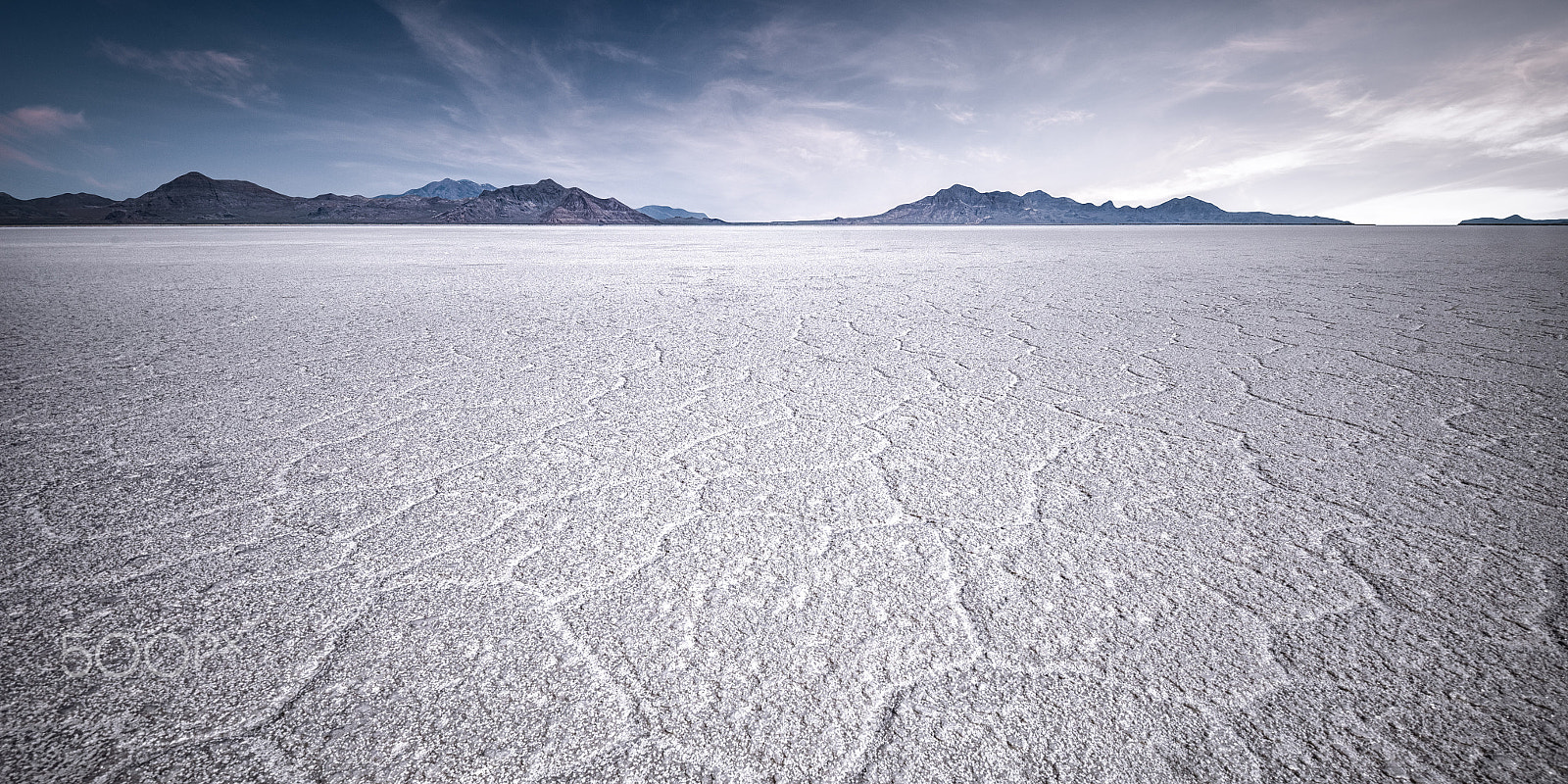 Canon EOS 6D + Canon EF 11-24mm F4L USM sample photo. Bonneville salt flats photography