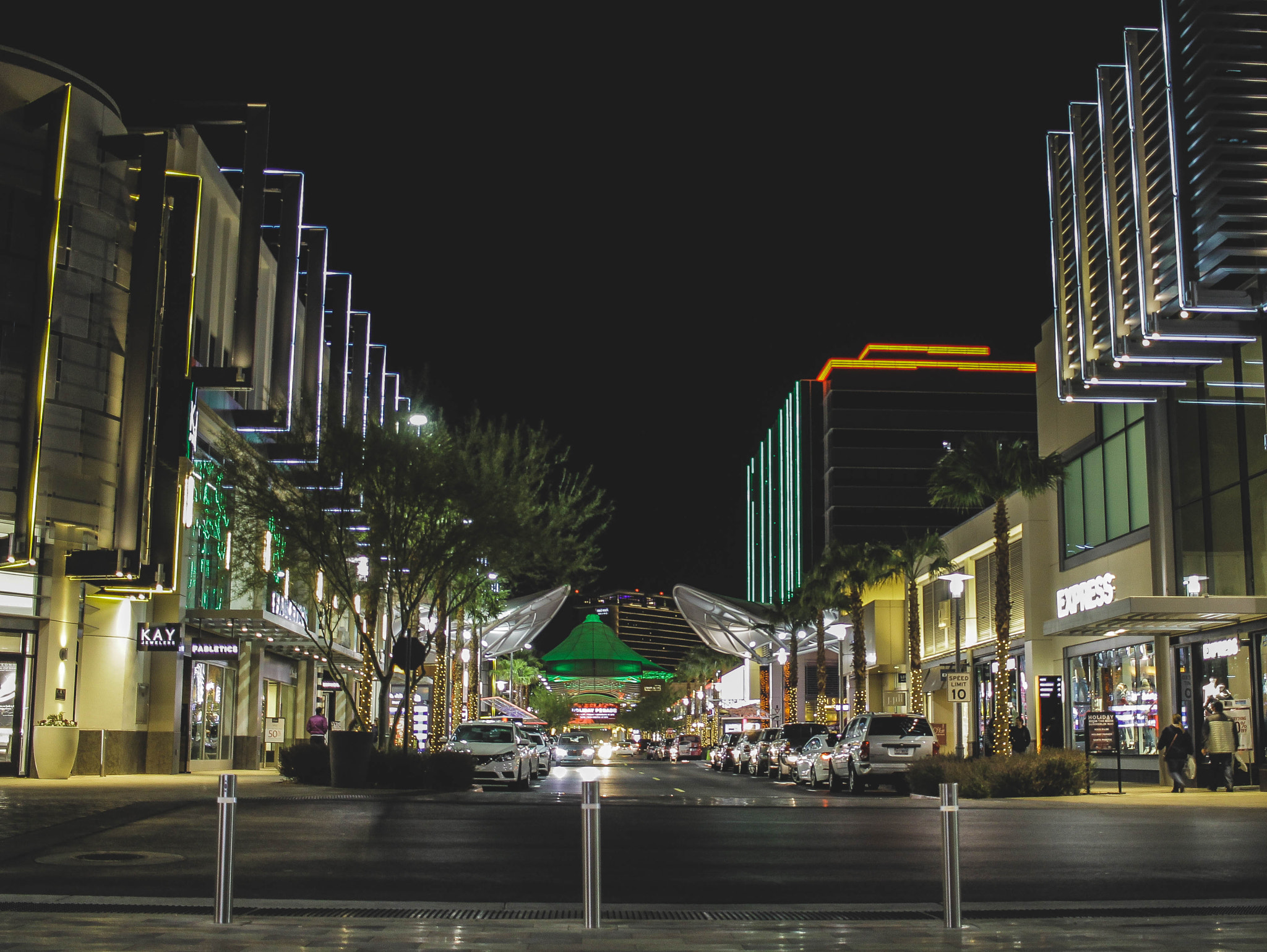 Canon EF-S 24mm F2.8 STM sample photo. Downtown summerlin photography